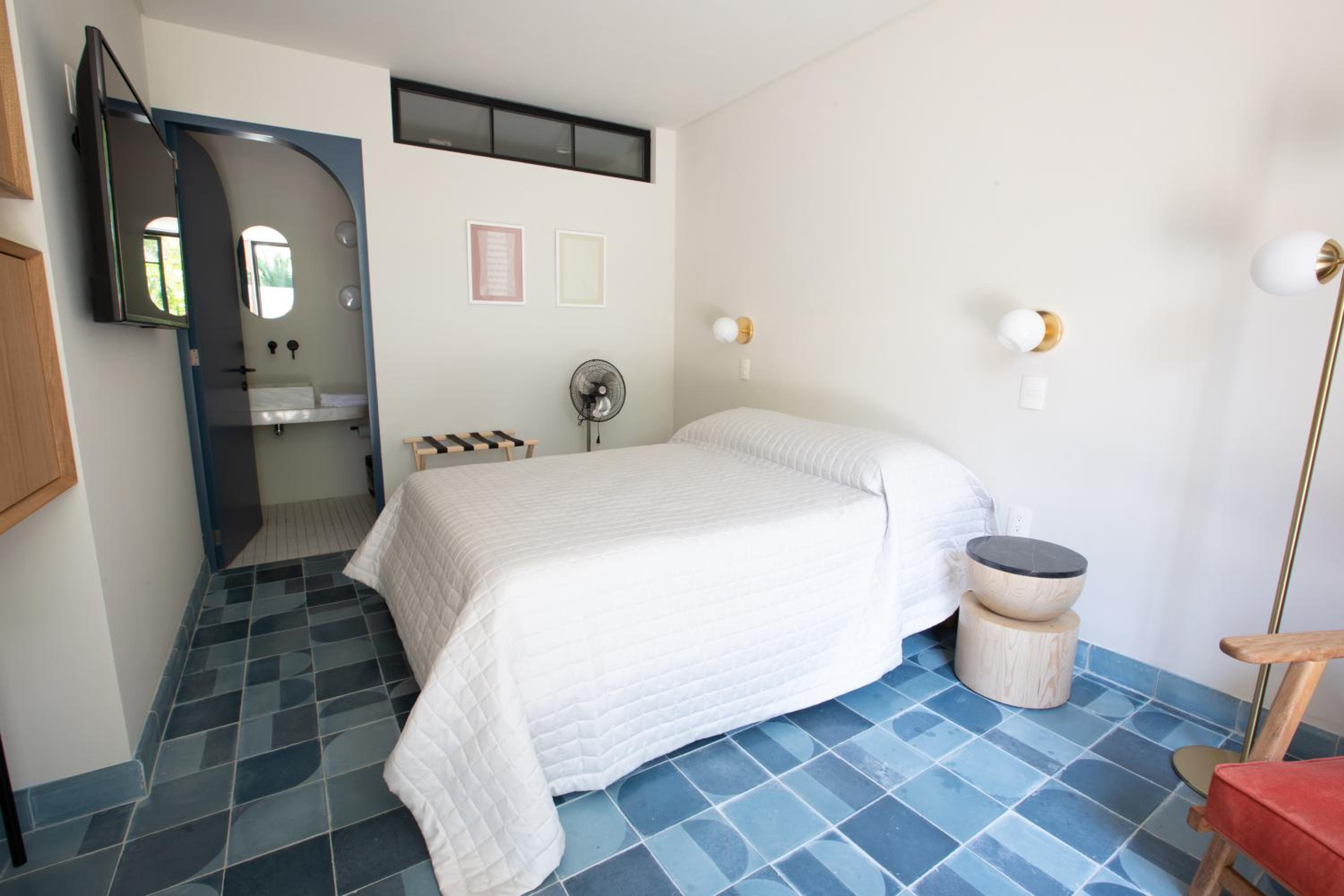 Double Room with Garden View - Photo 9