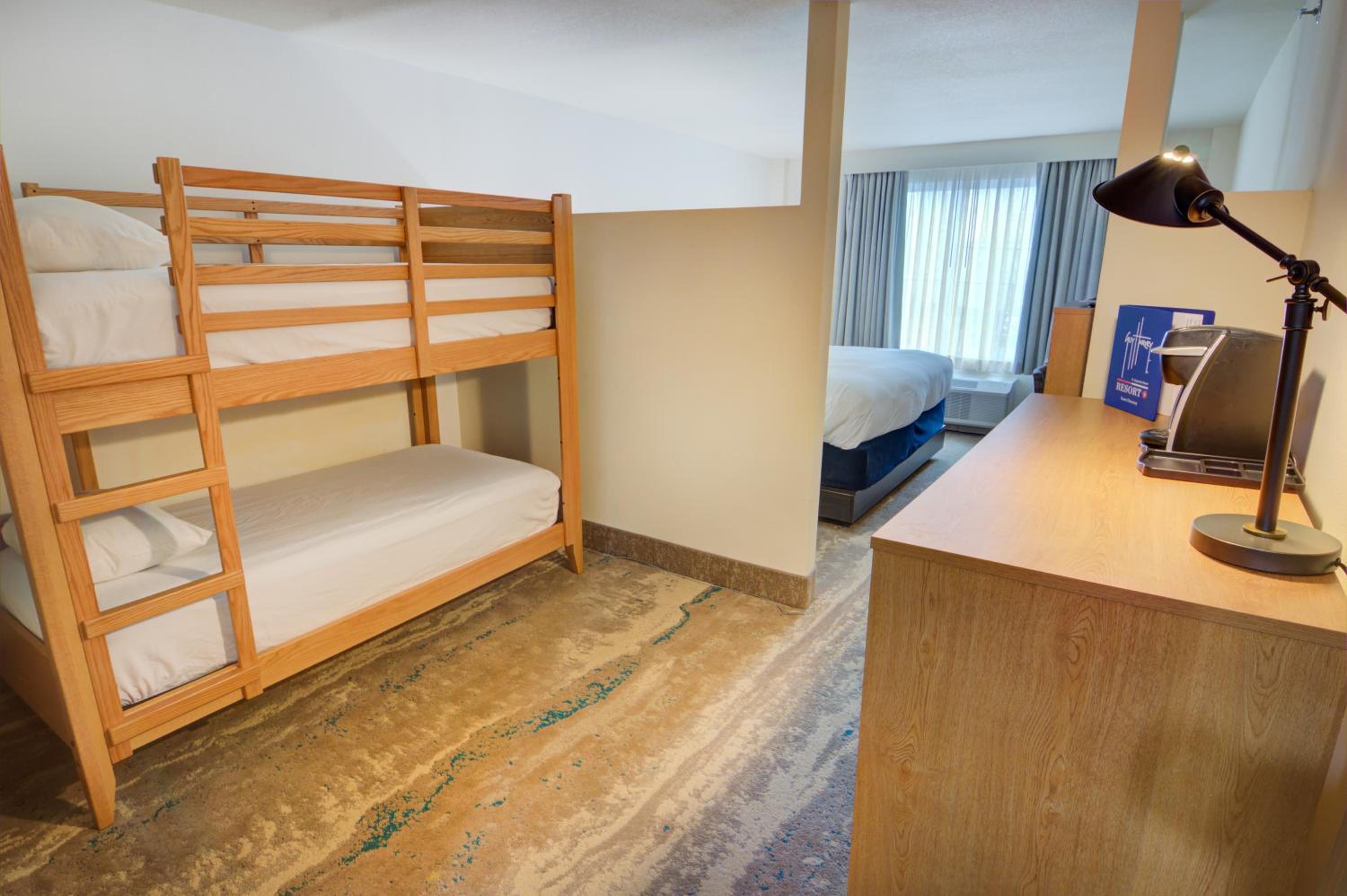Standard Kids Suite - Photo 5