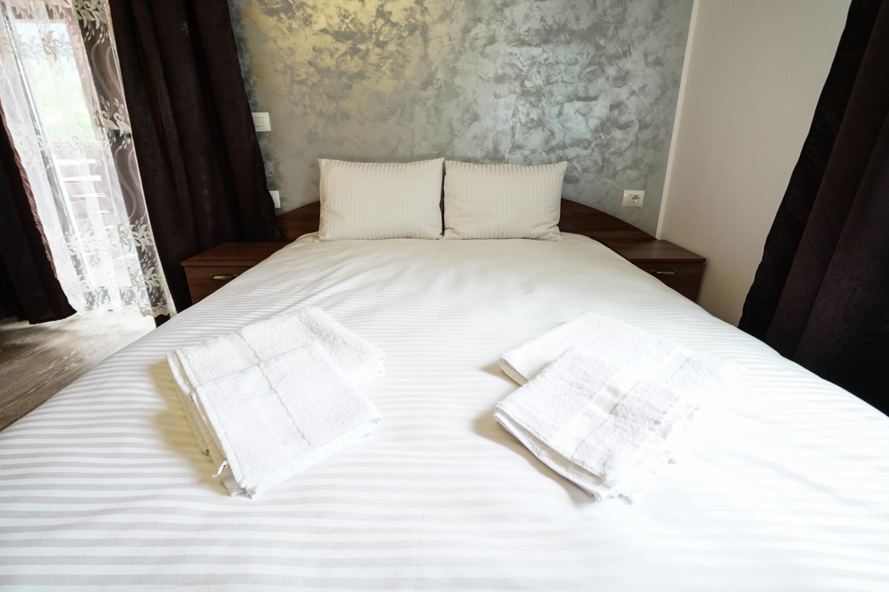 King Room with Balcony photo 1