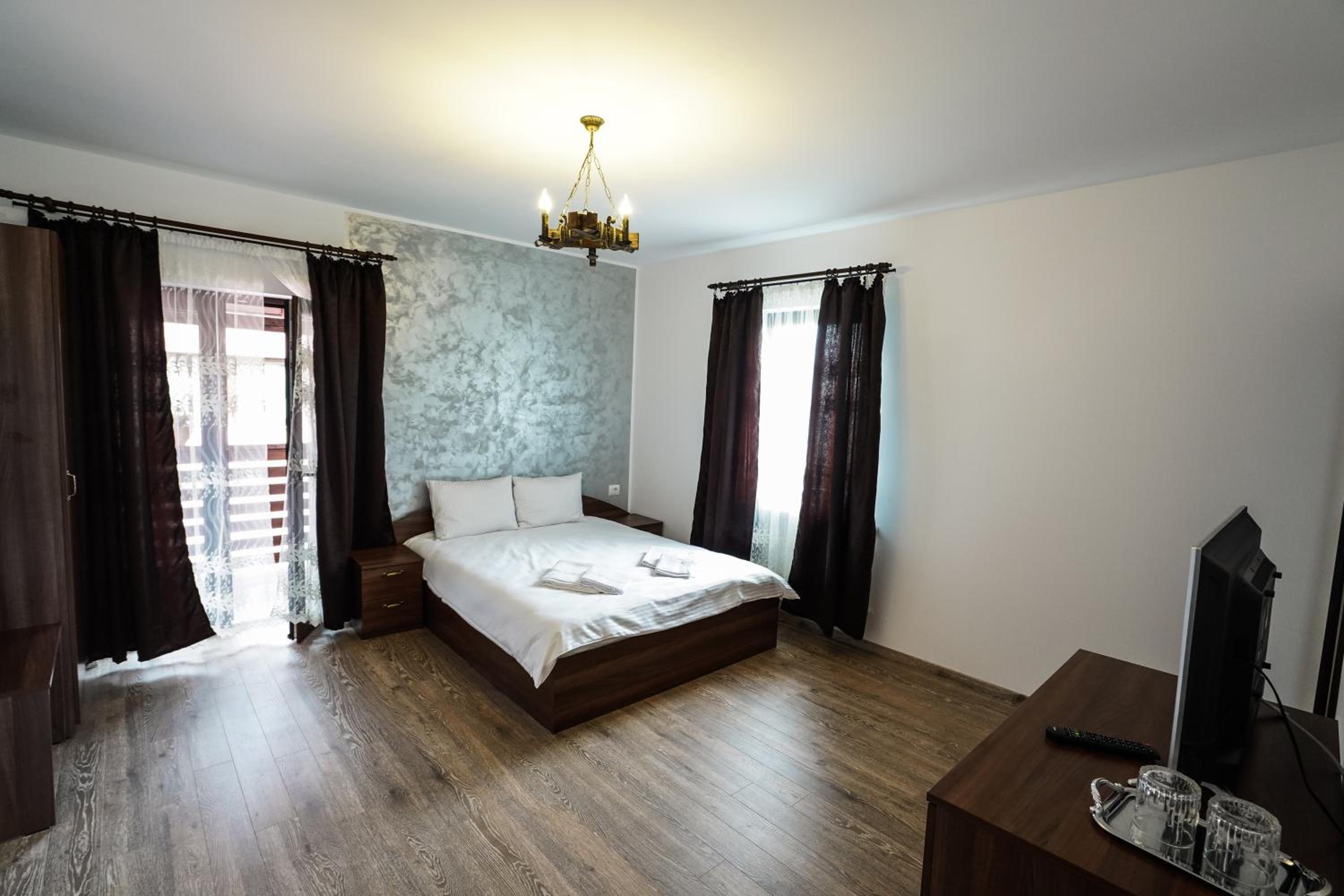 King Room with Balcony photo 2