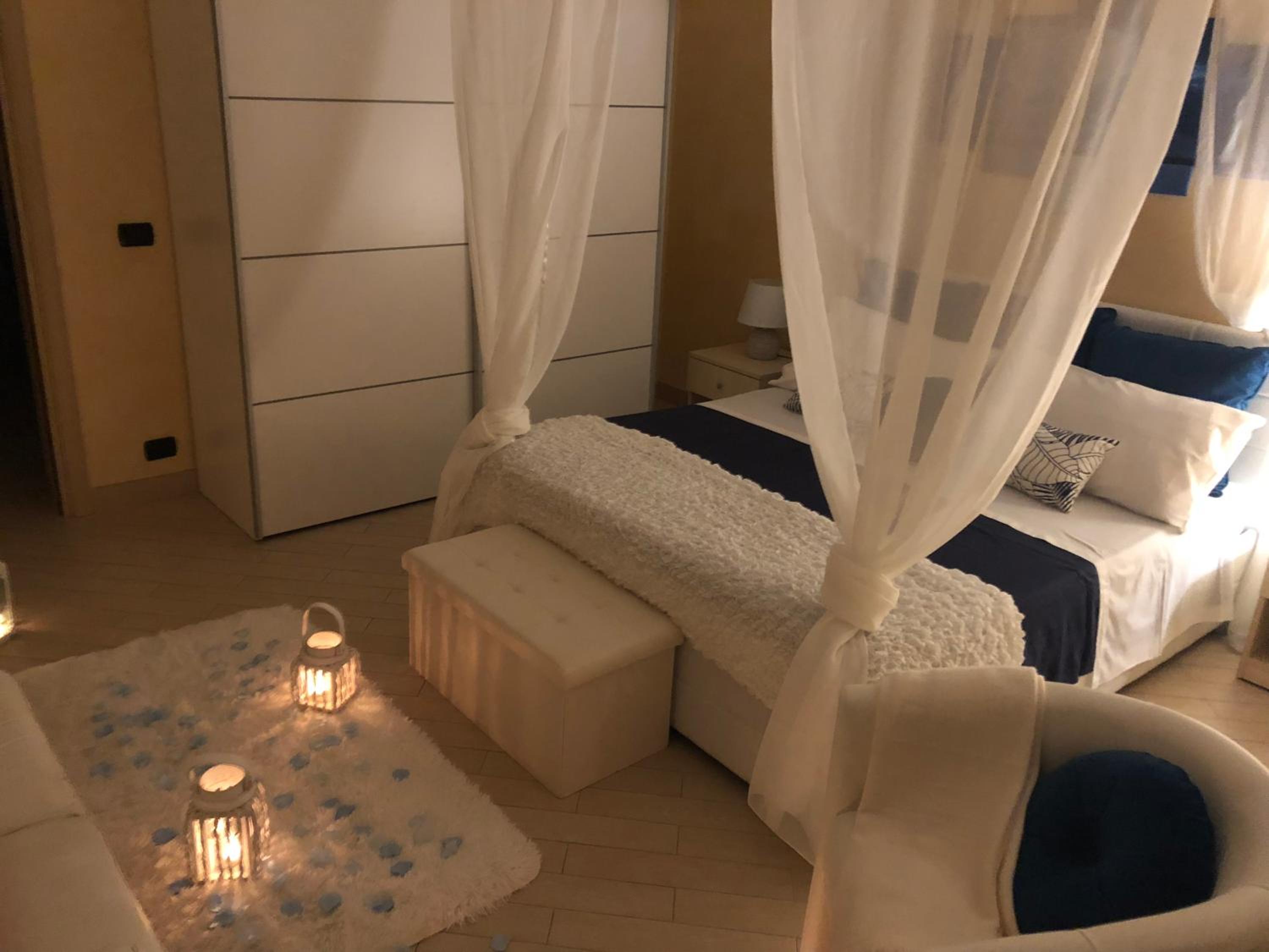 One-Bedroom House - Photo 14