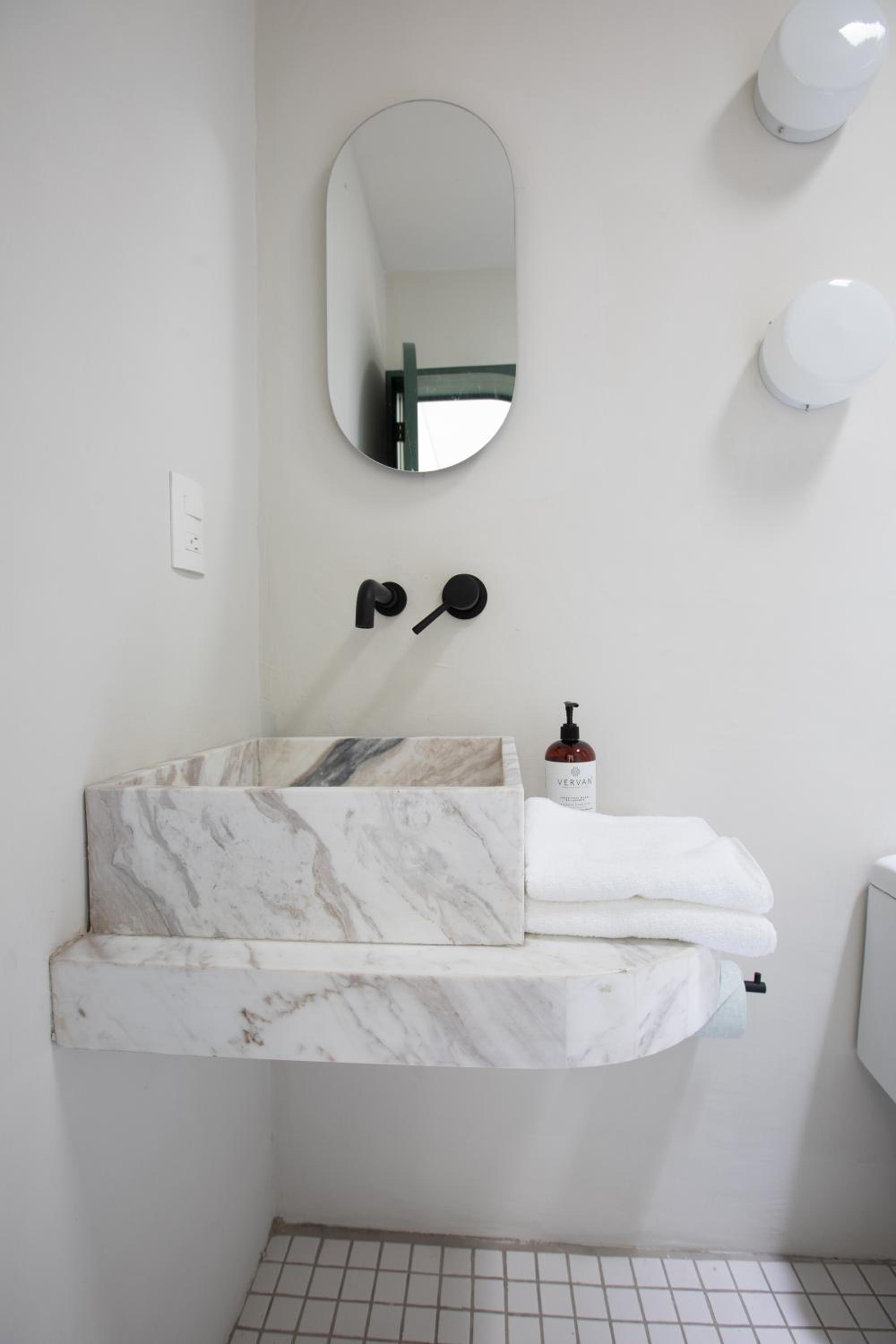 Standard Triple Room - Photo 5