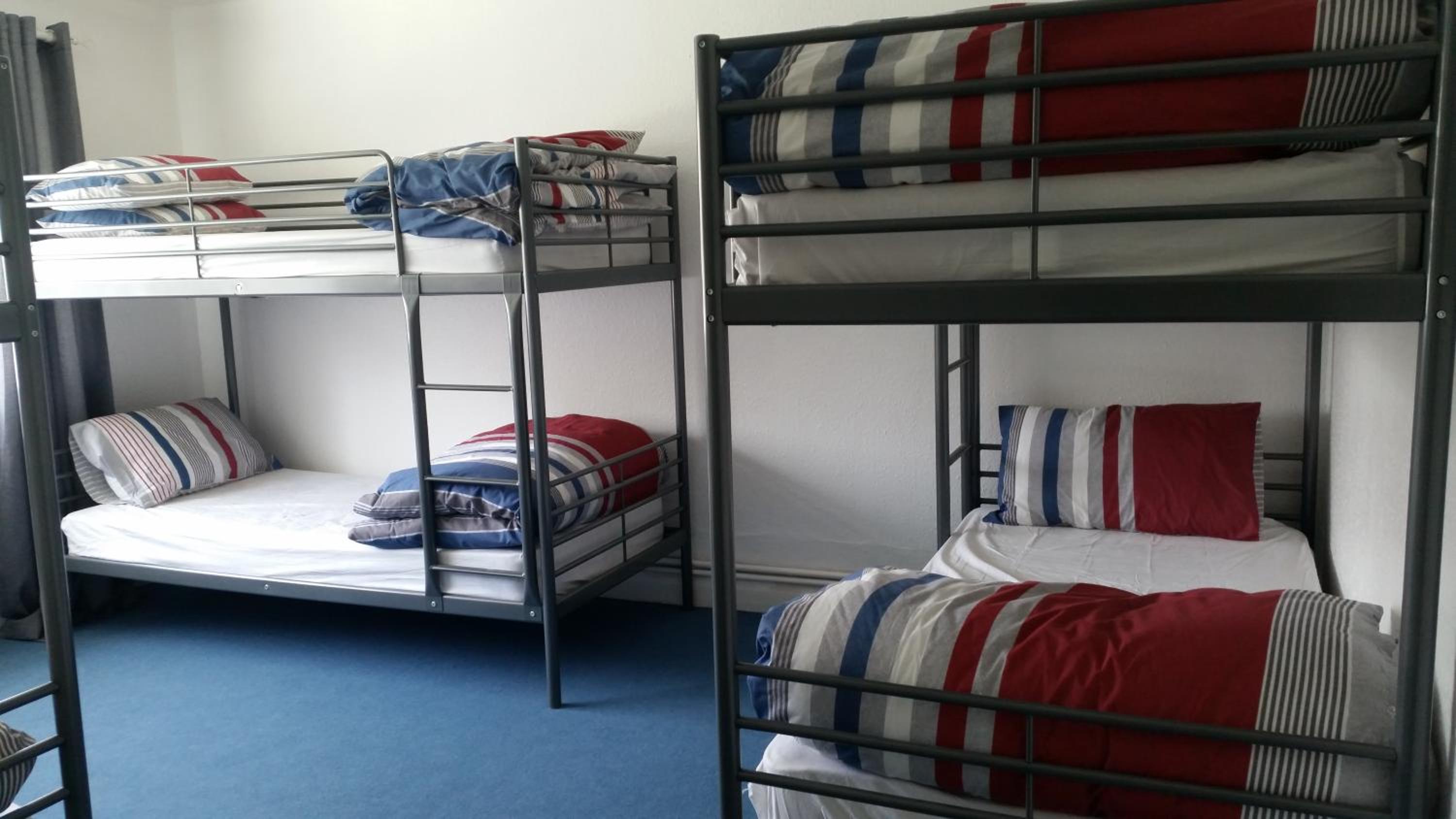 Bed in 6-Bed Mixed Dormitory Room photo 3