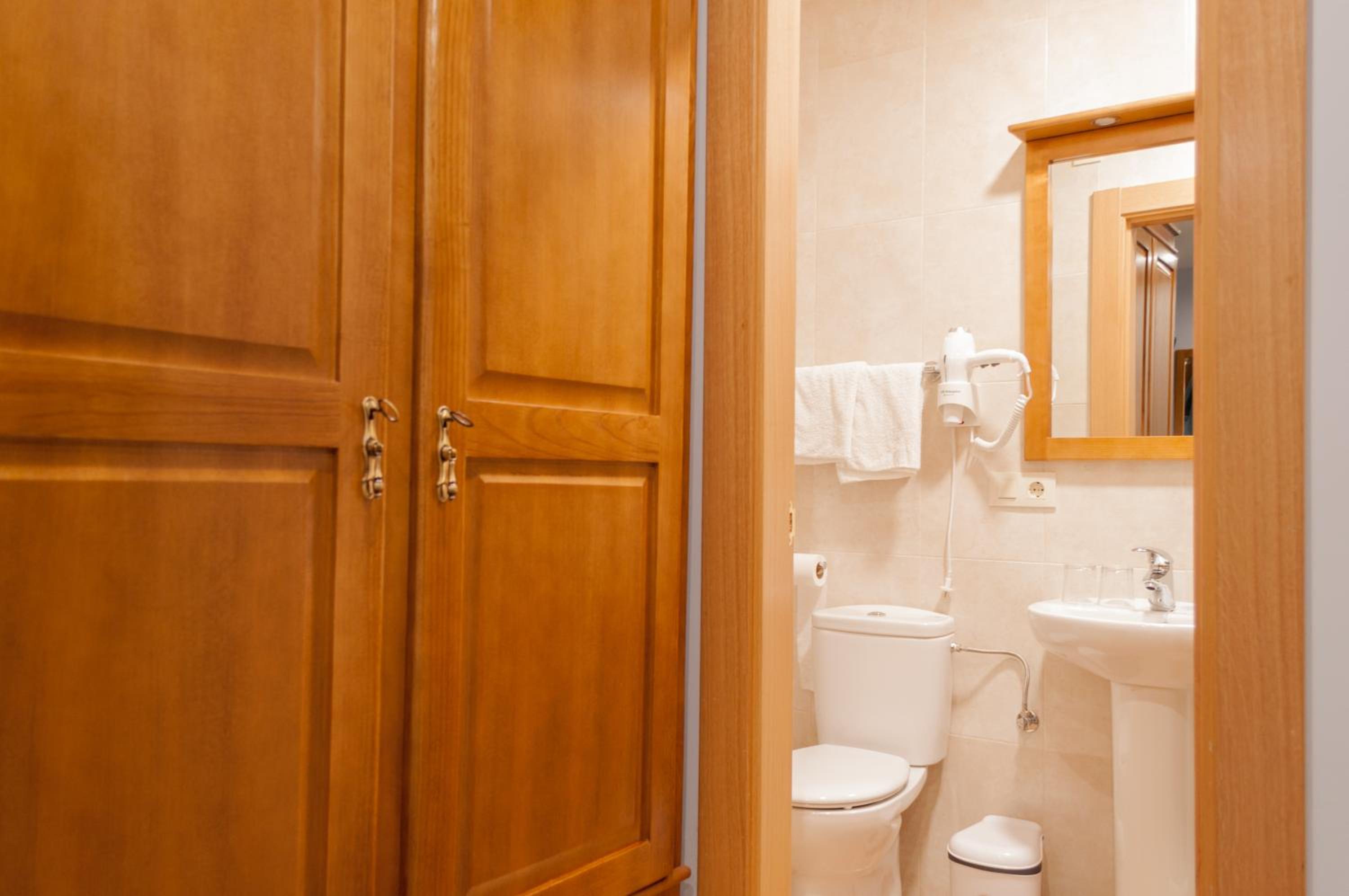 Single Room photo 2