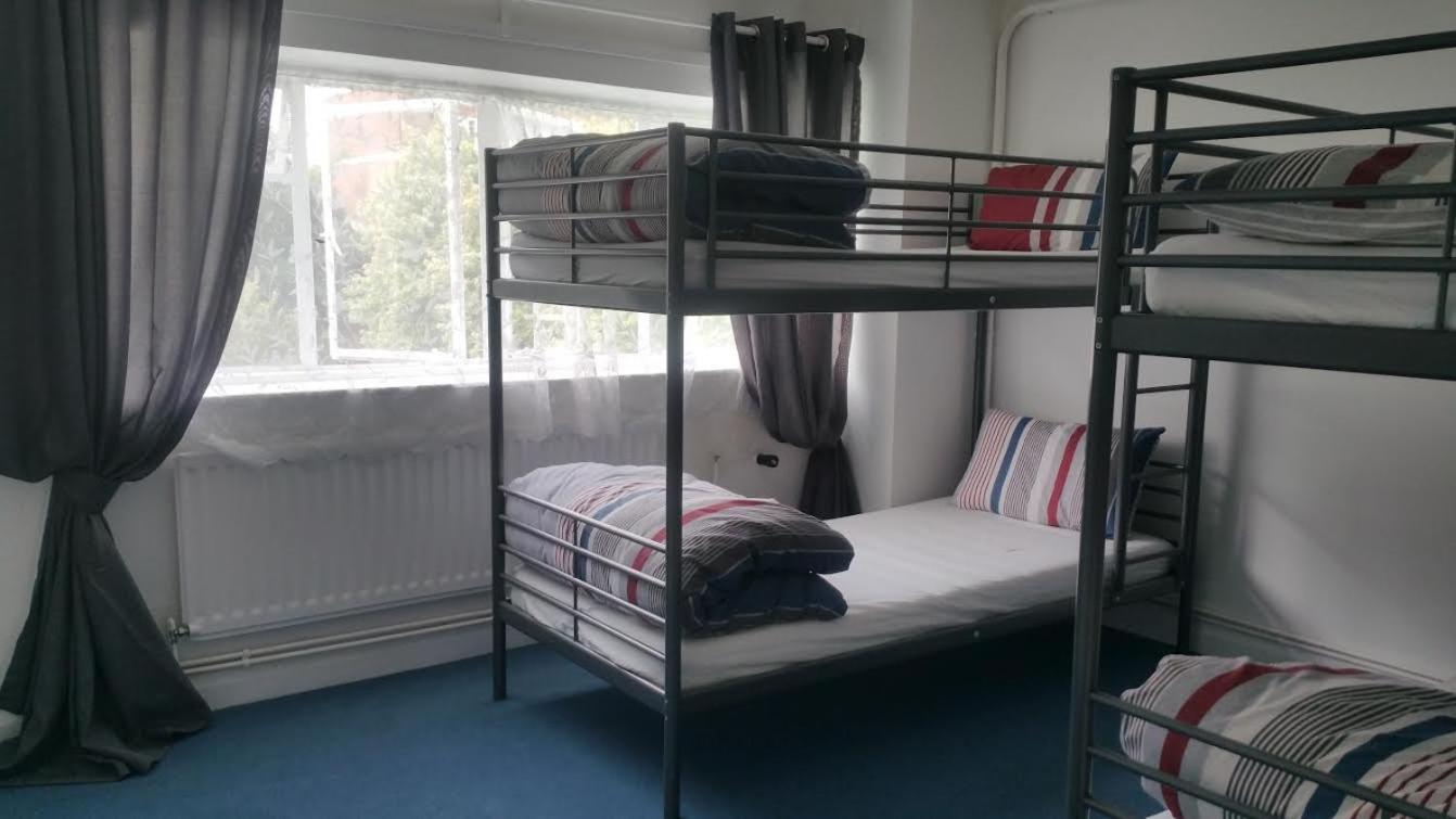 Bed in 6-Bed Mixed Dormitory Room photo 2