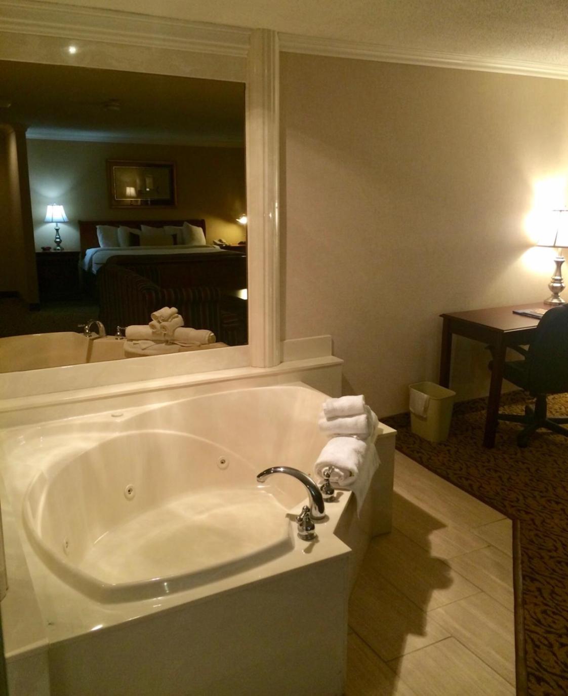 King Studio Suite - Non-Smoking - Photo 4