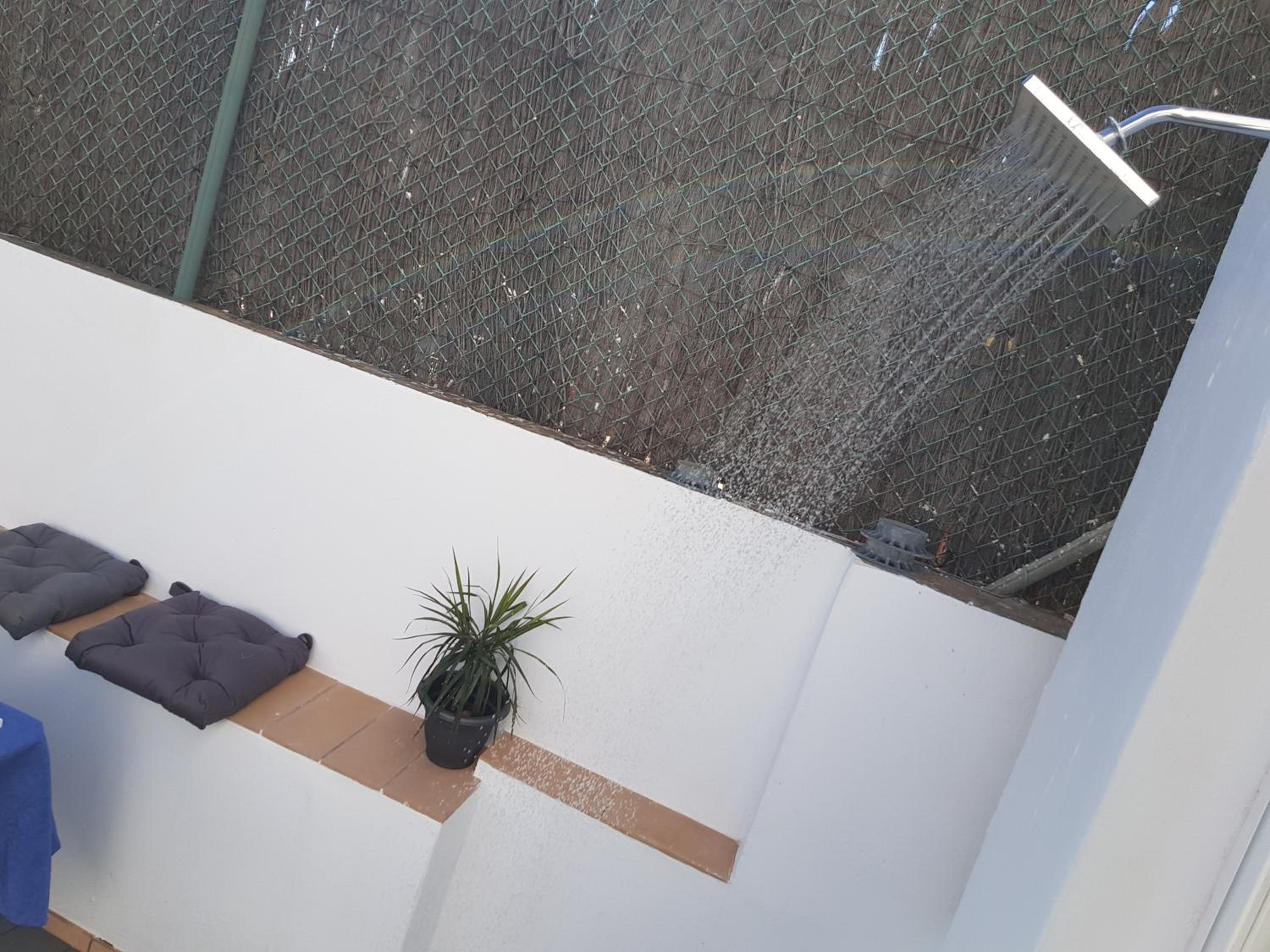 Apartment with Terrace - Photo 29