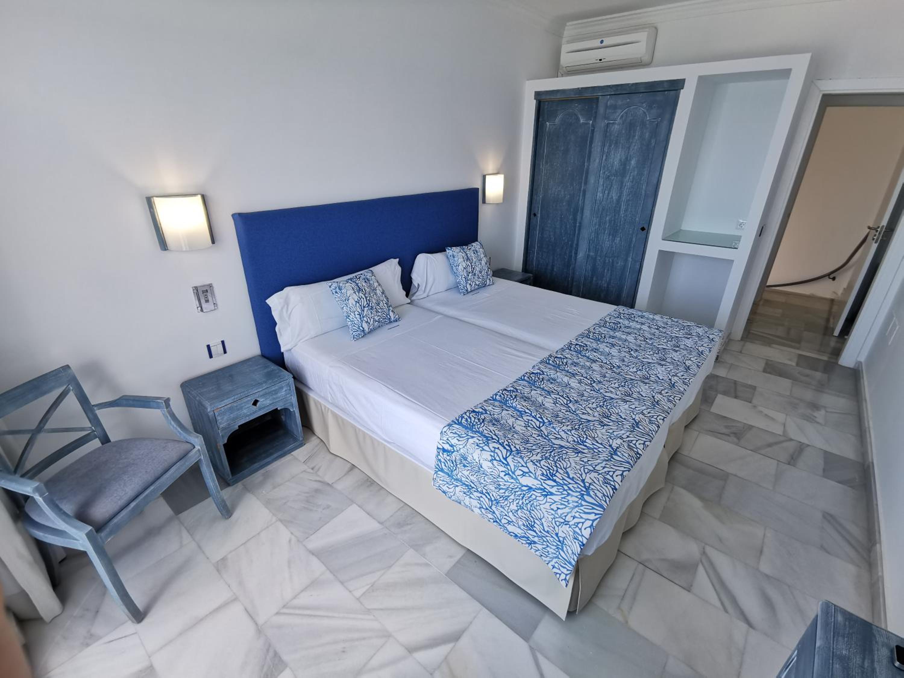 Apartment with Sea View photo 3