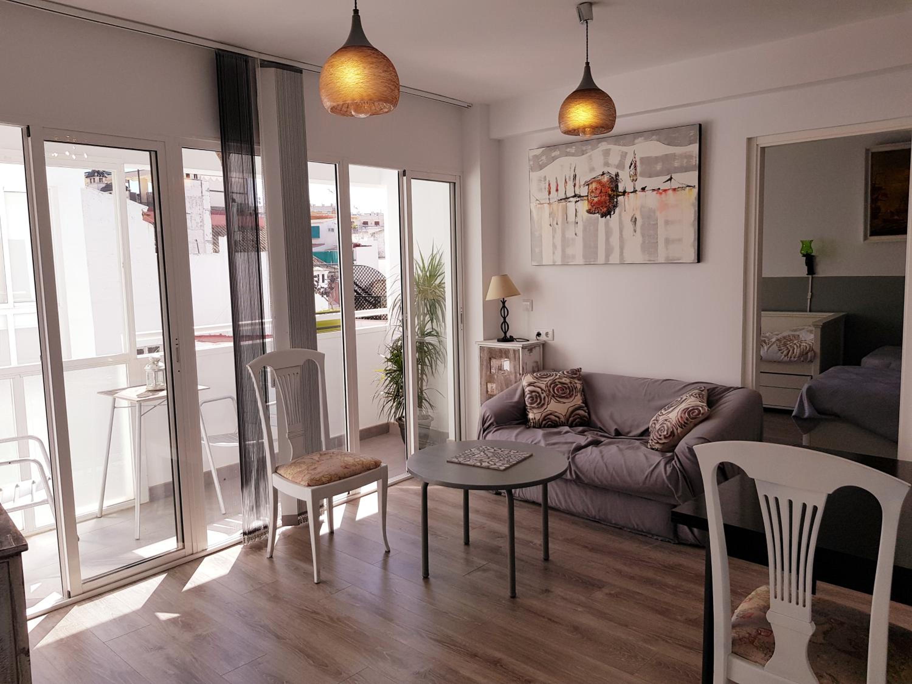 Apartment with Terrace - Photo 22