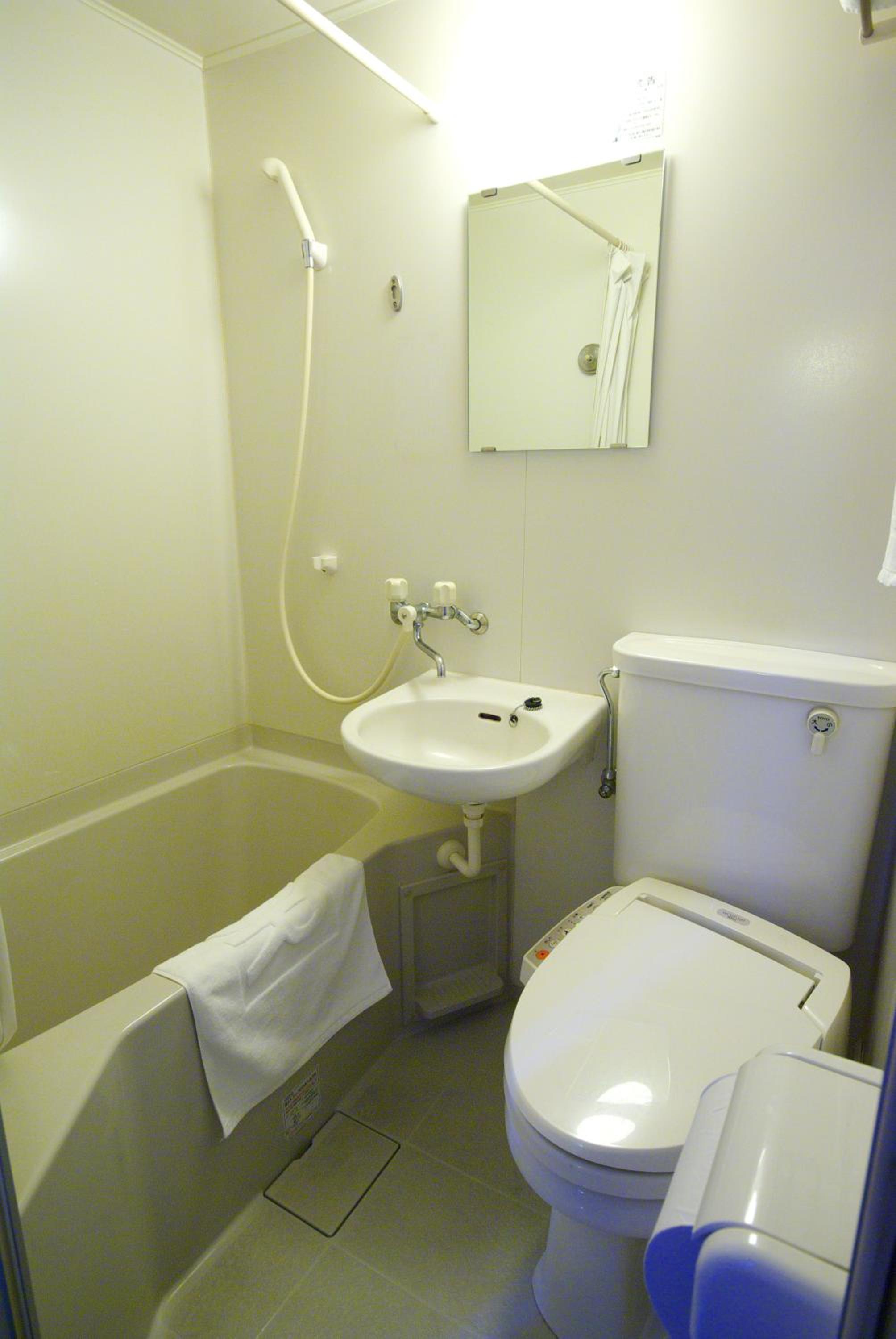 Single Room - Non-Smoking photo 2