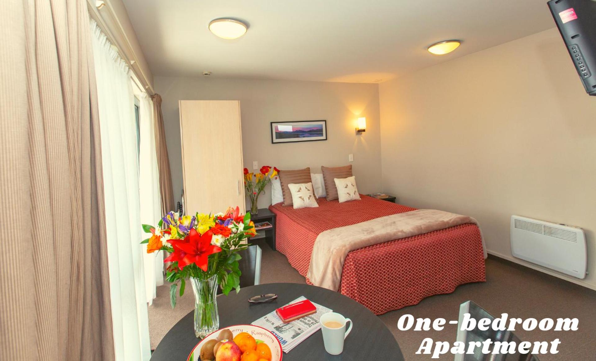 One-Bedroom Suite - Photo 1