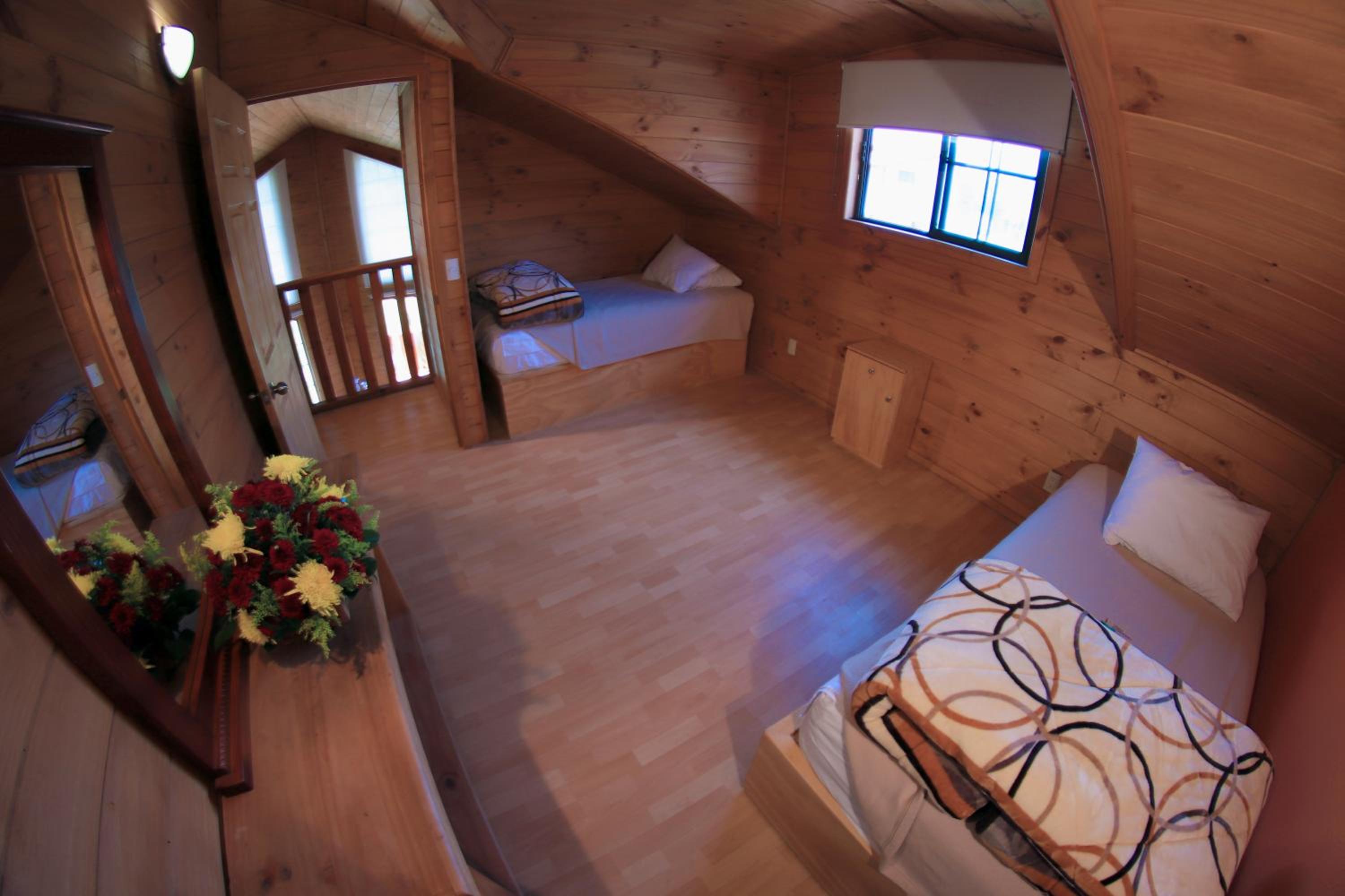 Two-Bedroom House - Photo 14