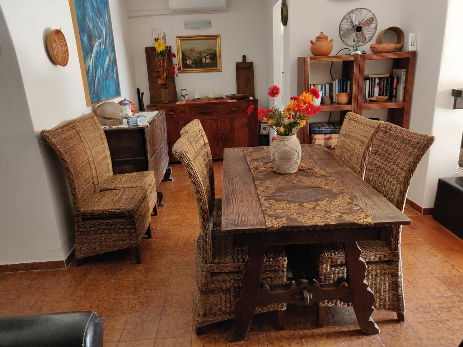 Four-Bedroom House photo 2