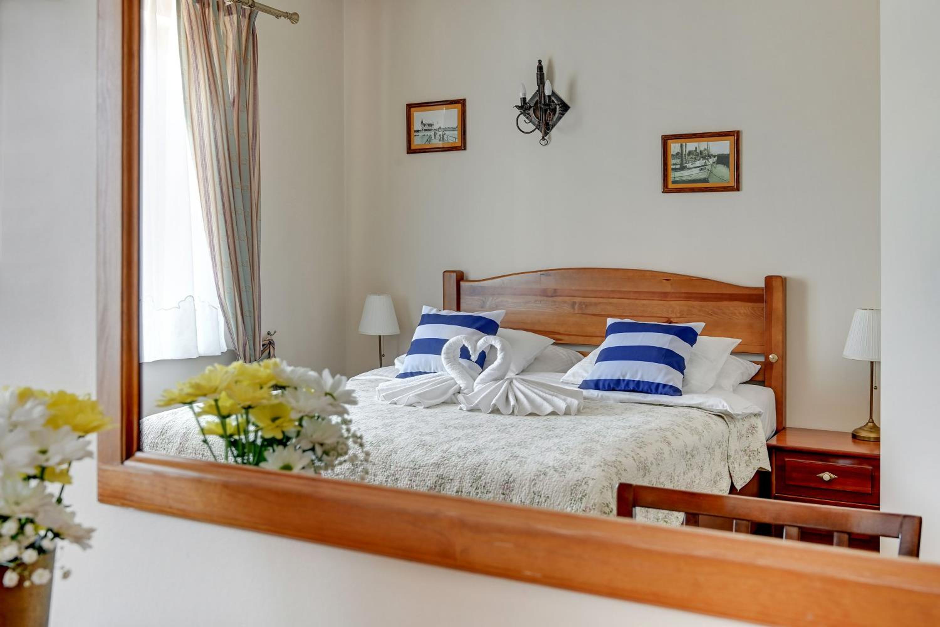 Double Room - Photo 3