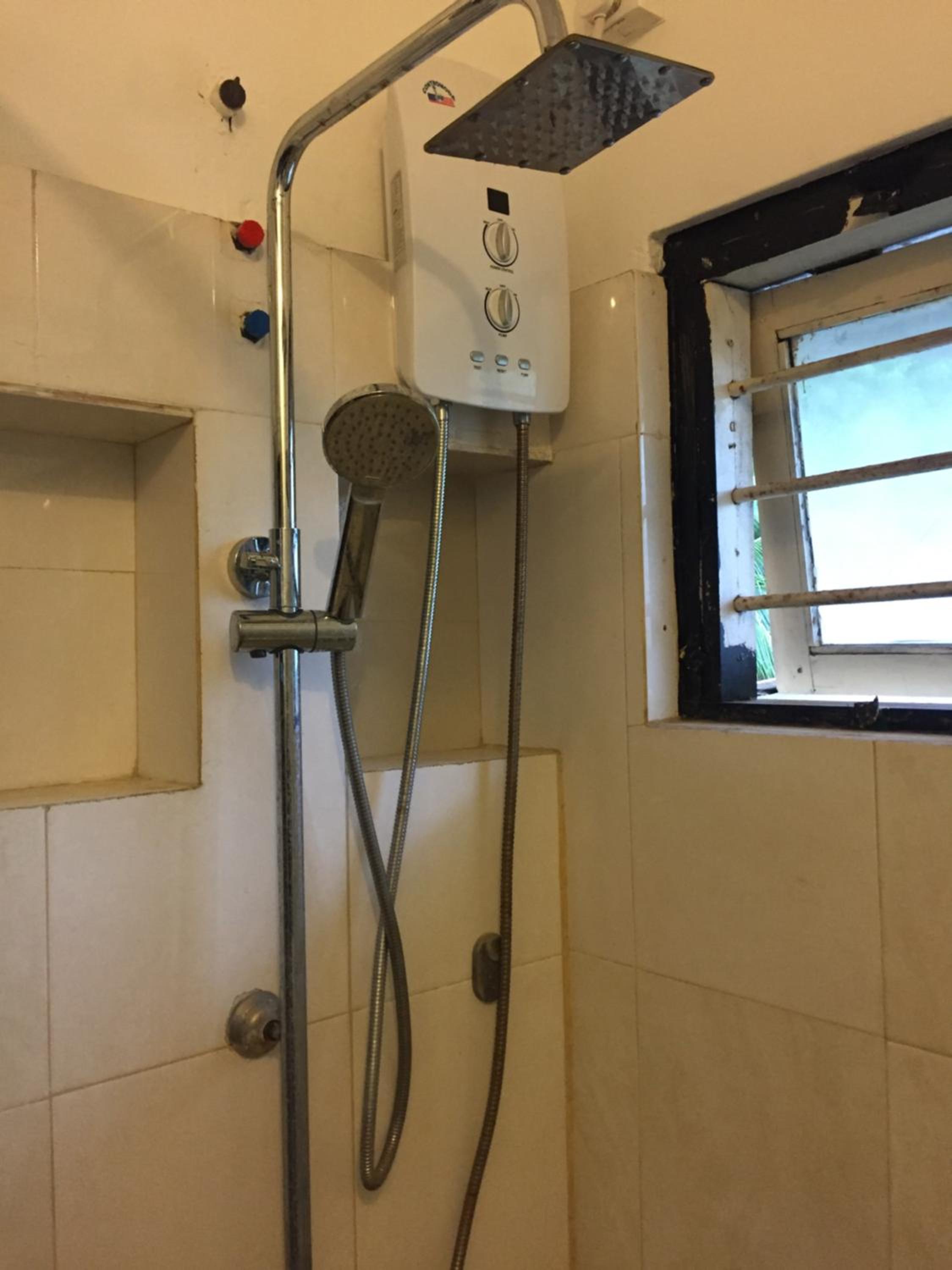 Deluxe Double Room with Shower photo 3