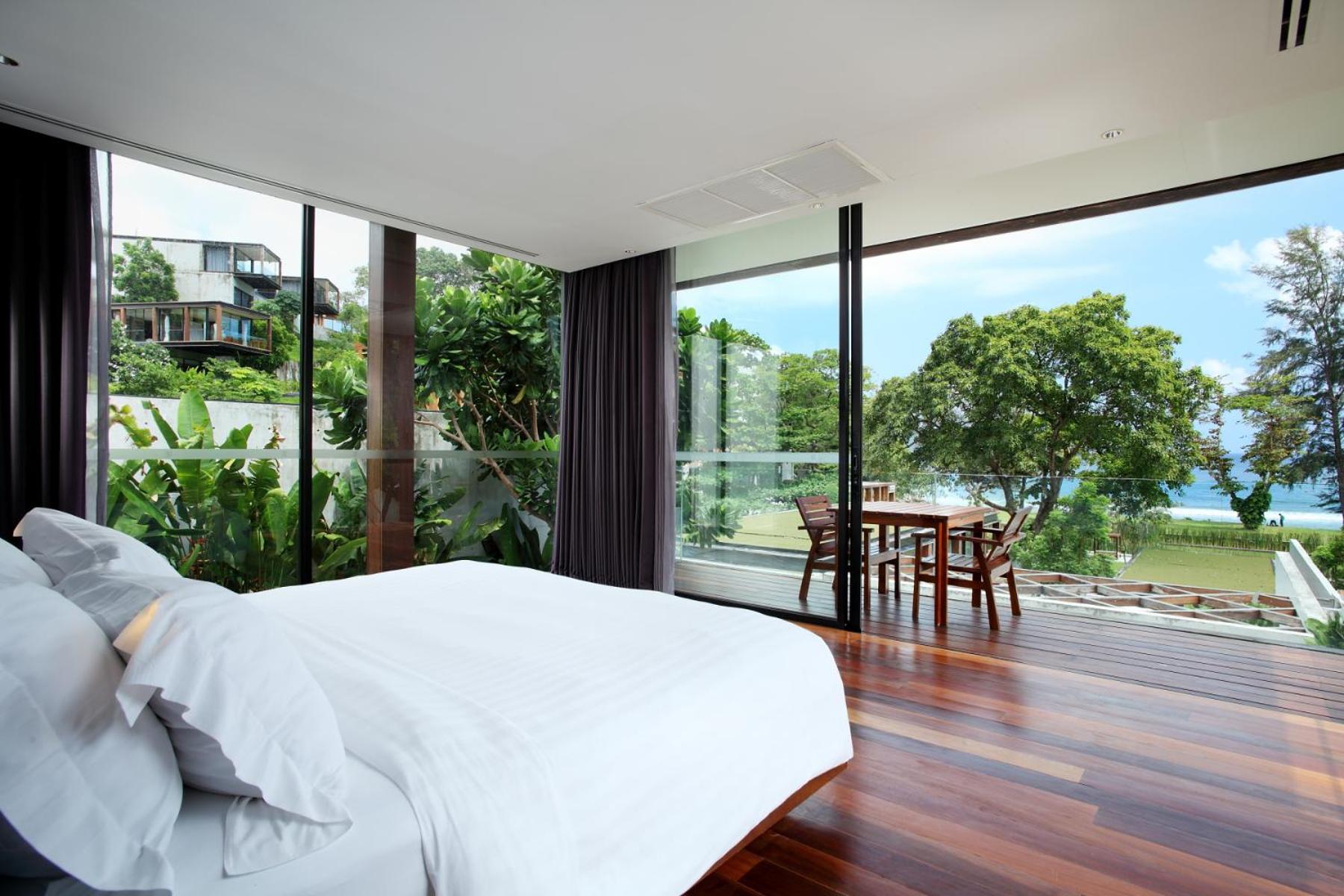 One Bedroom Pool Villa -Partial Sea View