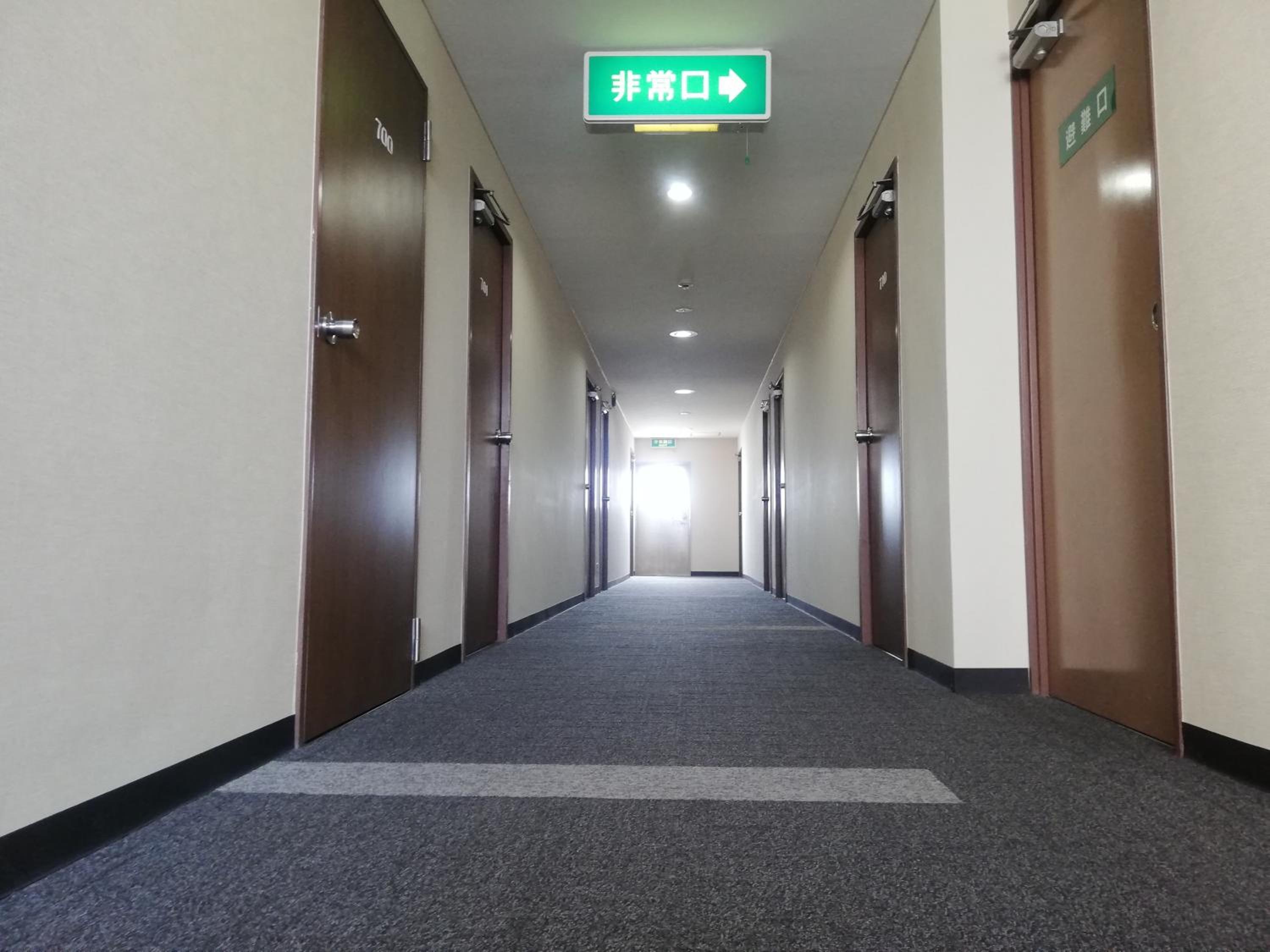 Standard Twin Room - Non-Smoking photo 3