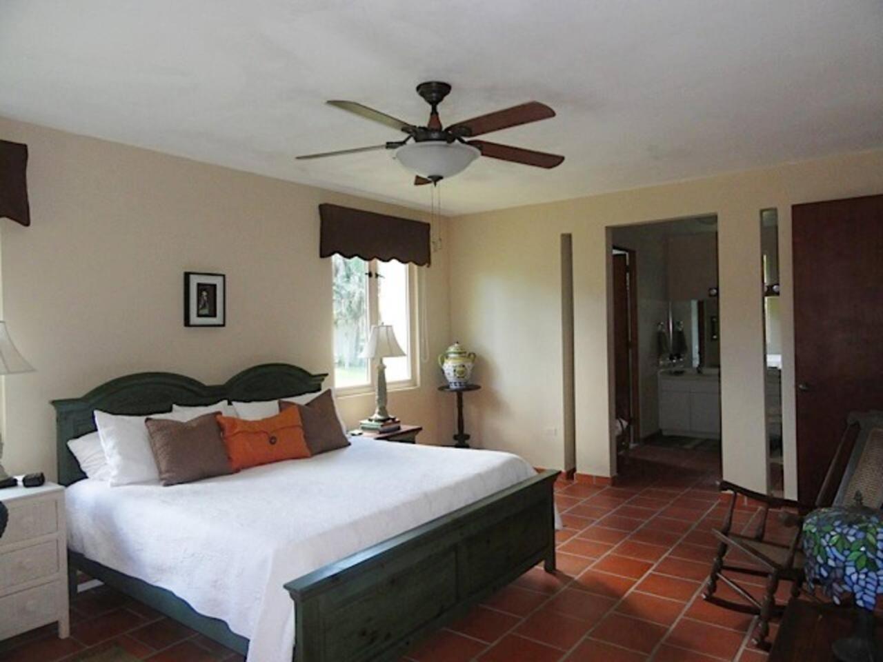 Three-Bedroom Villa photo 1