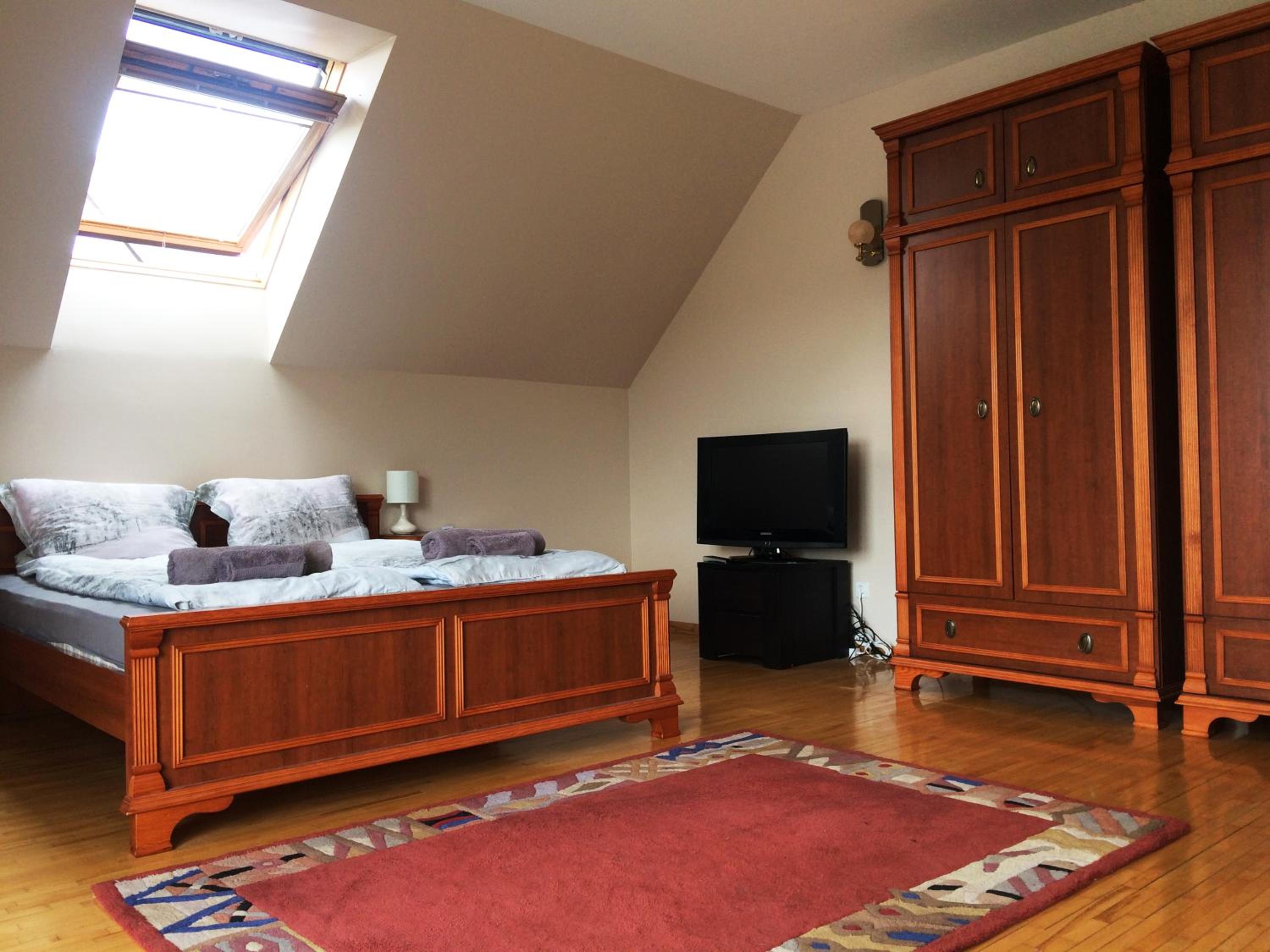Standard Double or Twin Room with Balcony - Photo 3