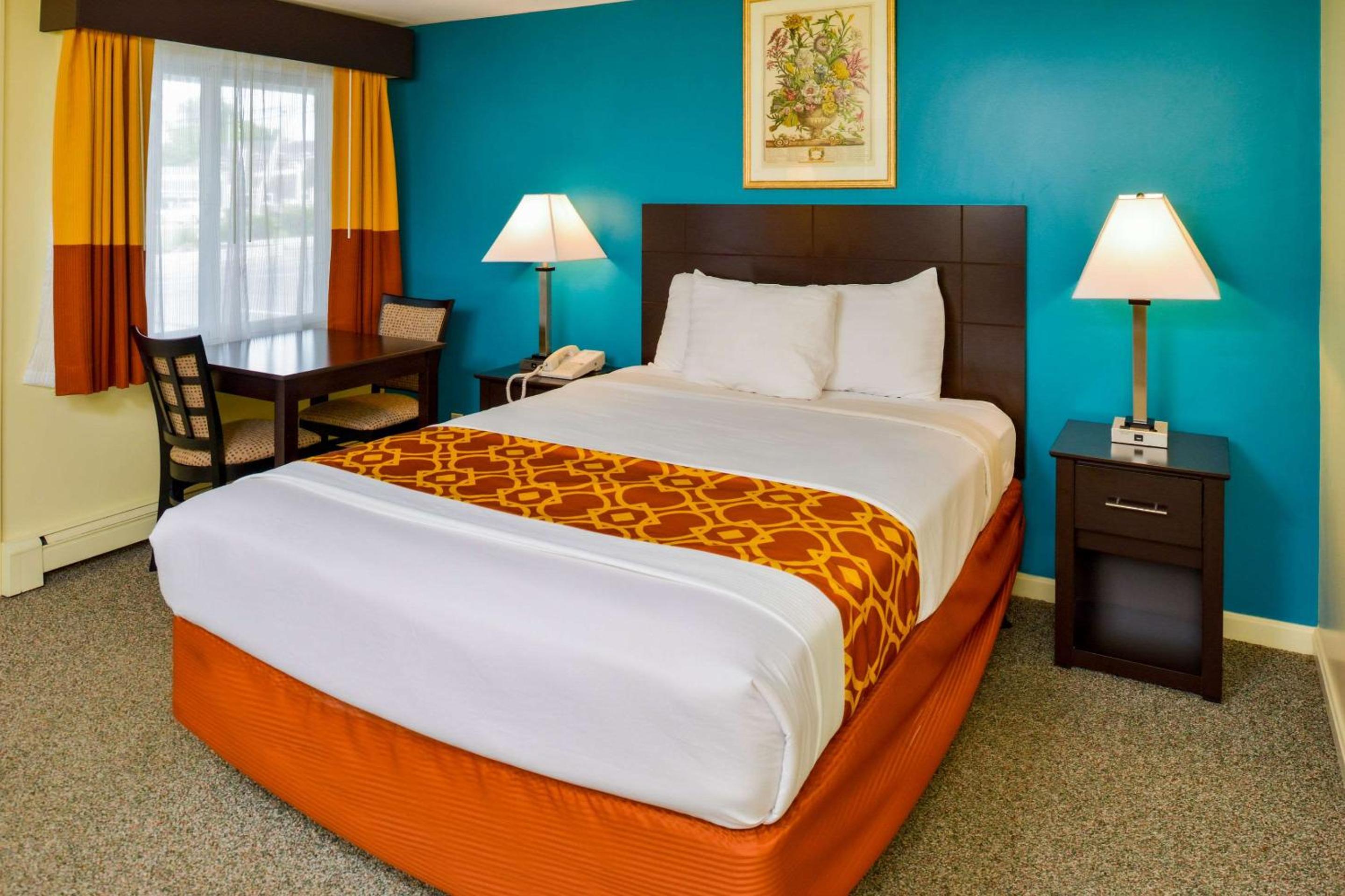 Deluxe Two Bedroom Suite - Photo 5