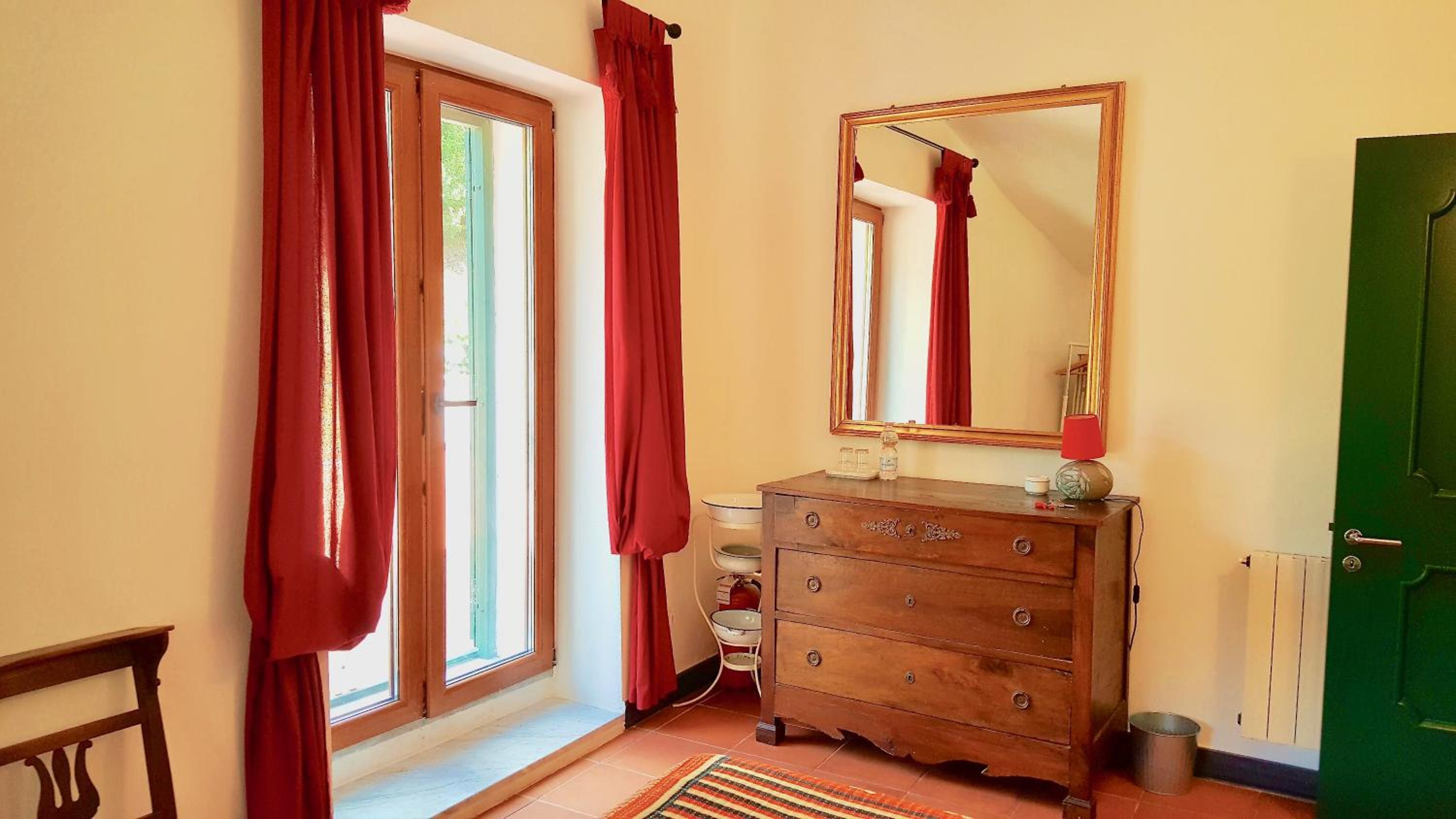 Double Room with Private External Bathroom photo 2