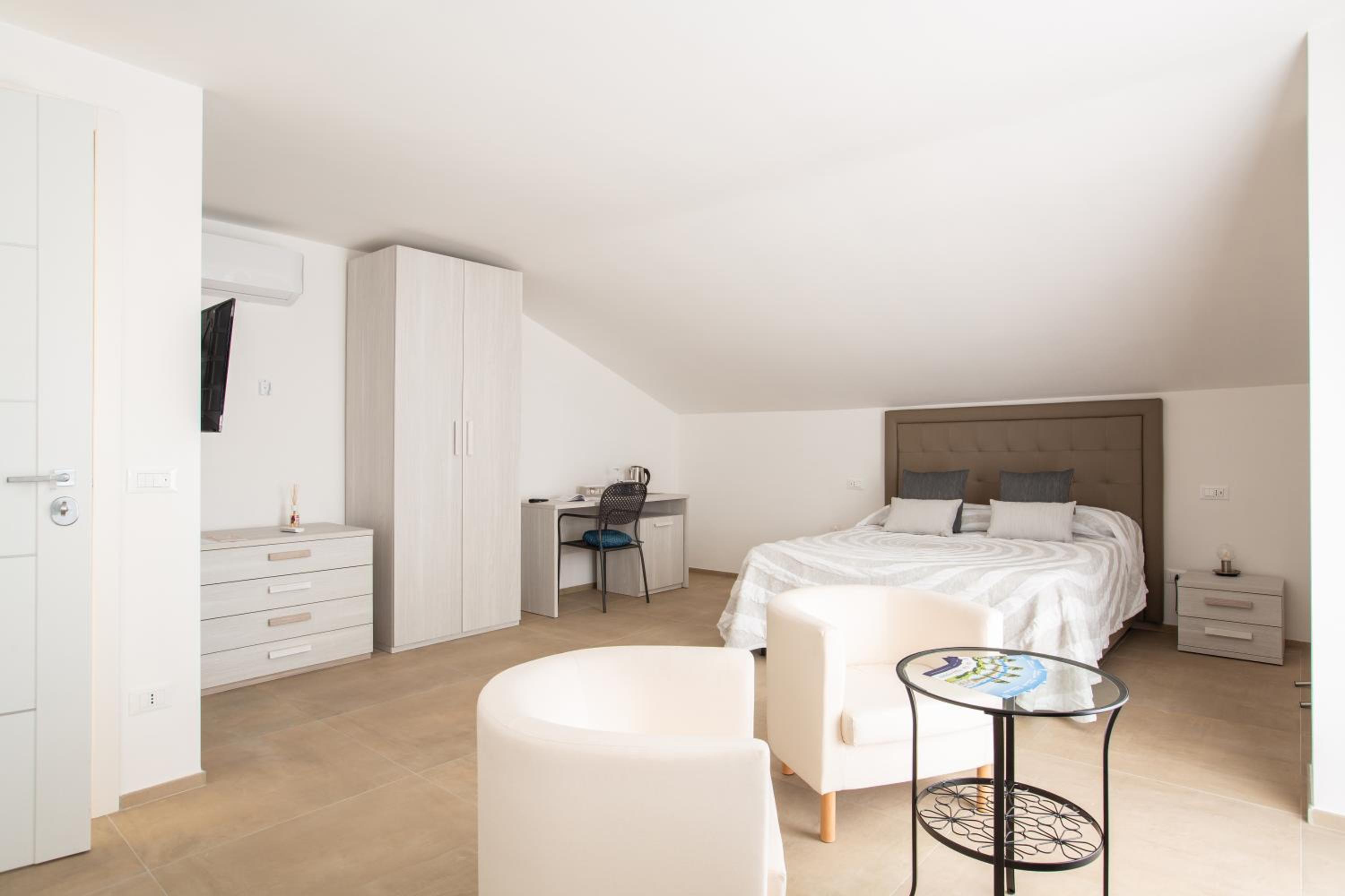 Junior Suite with Terrace photo 2