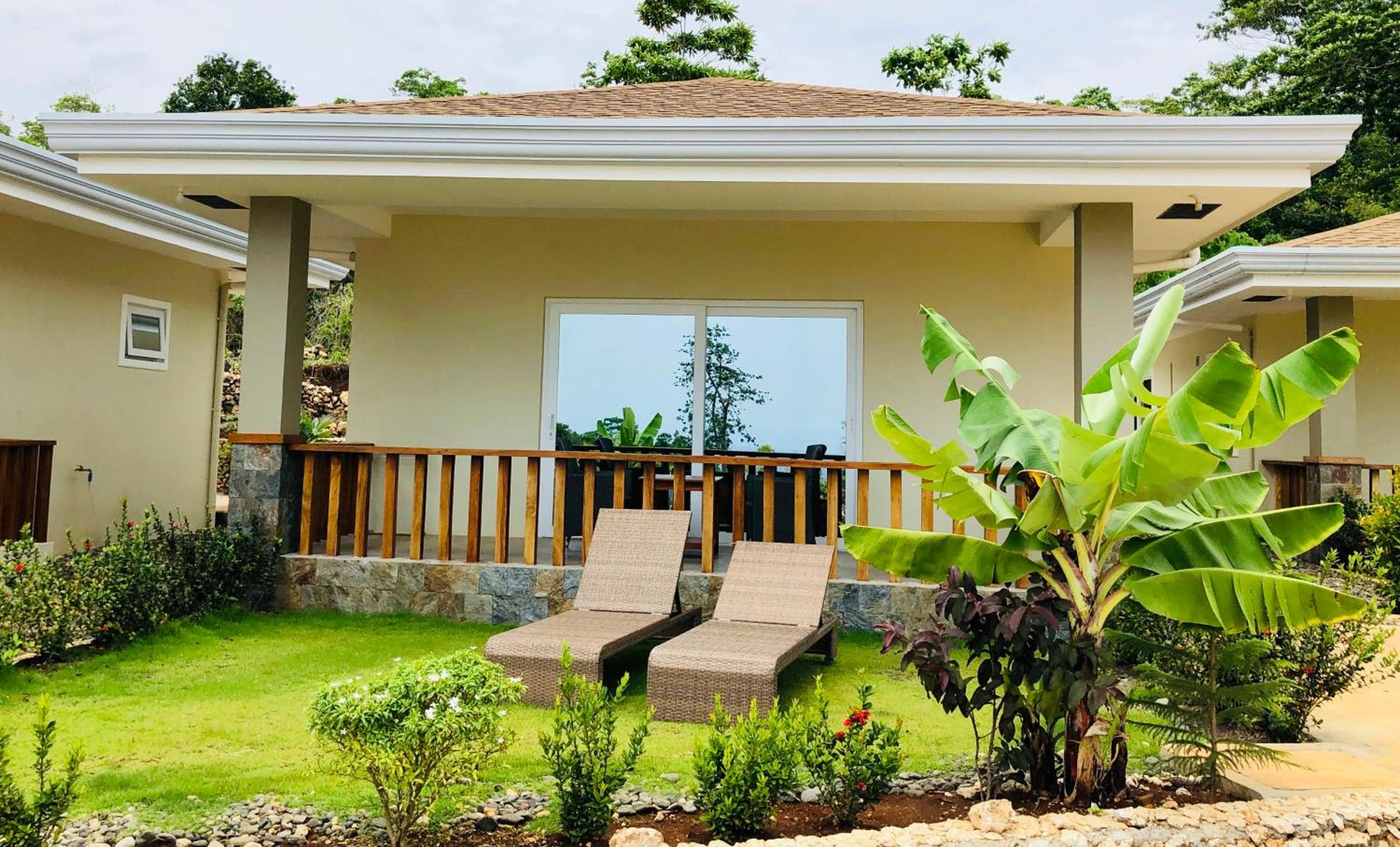 Superior Bungalow - Photo 4