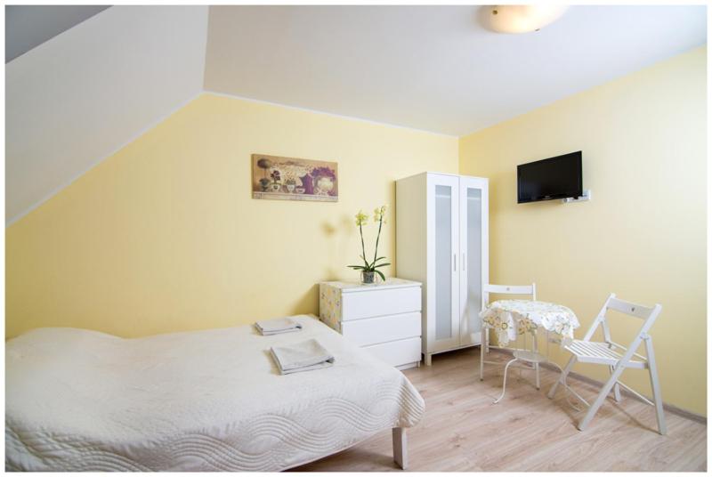 Double Room - Photo 2