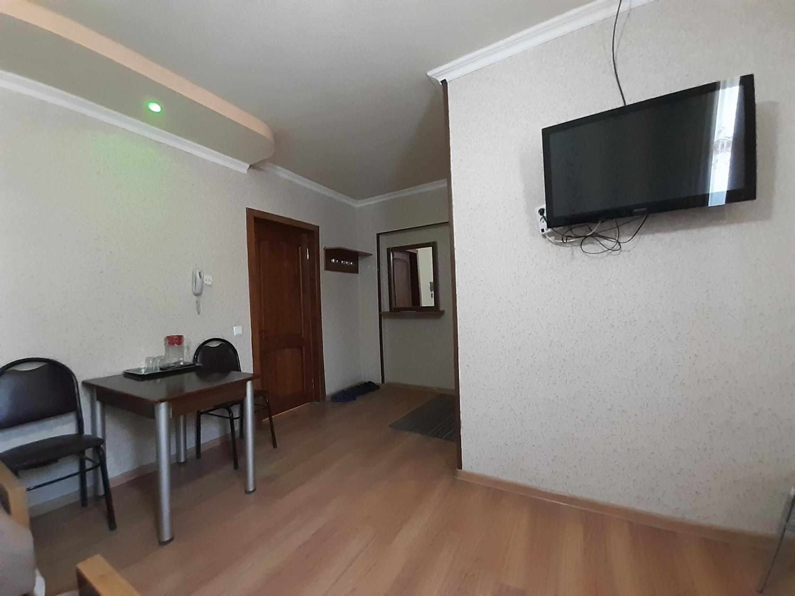Basic Triple Room