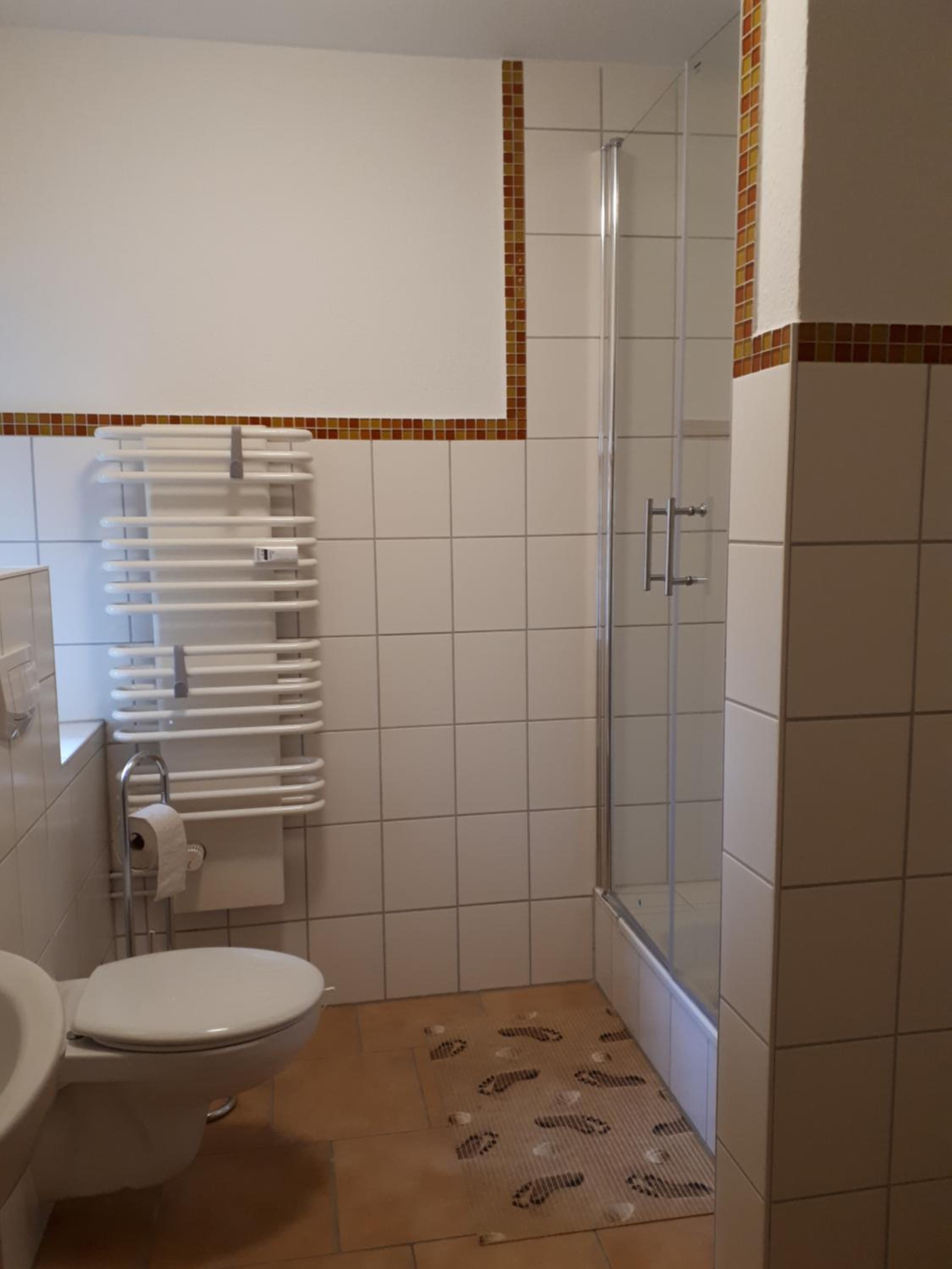 Two-Bedroom Suite 301 - Photo 3