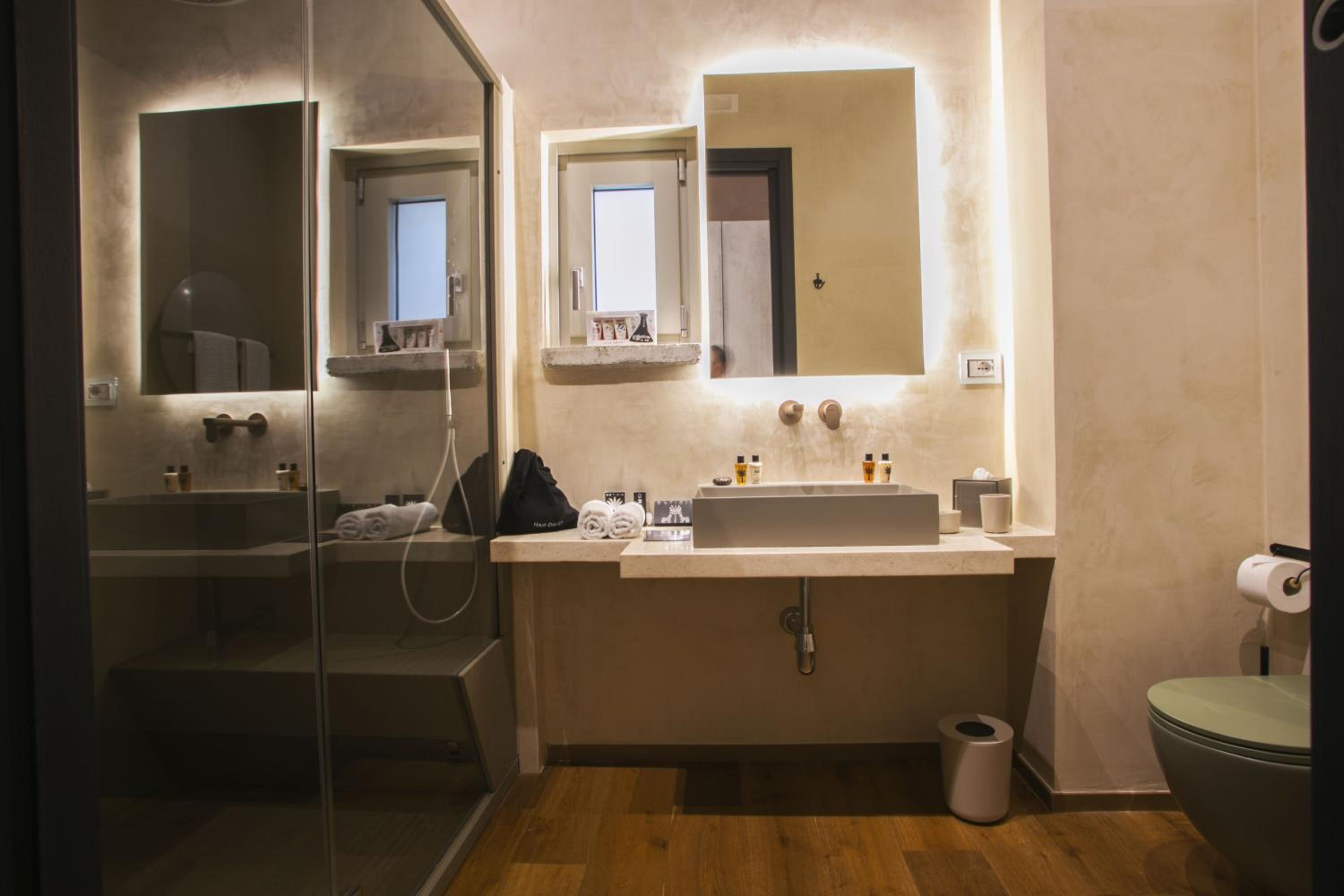 Junior Suite with Sauna - Photo 5