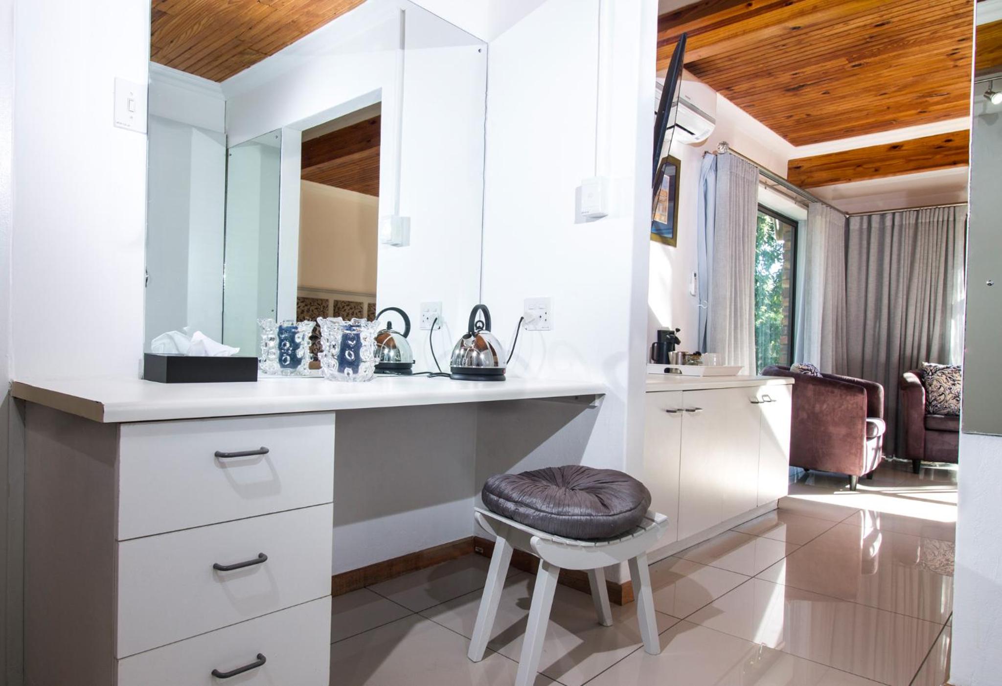 Superior Double Room - Photo 13