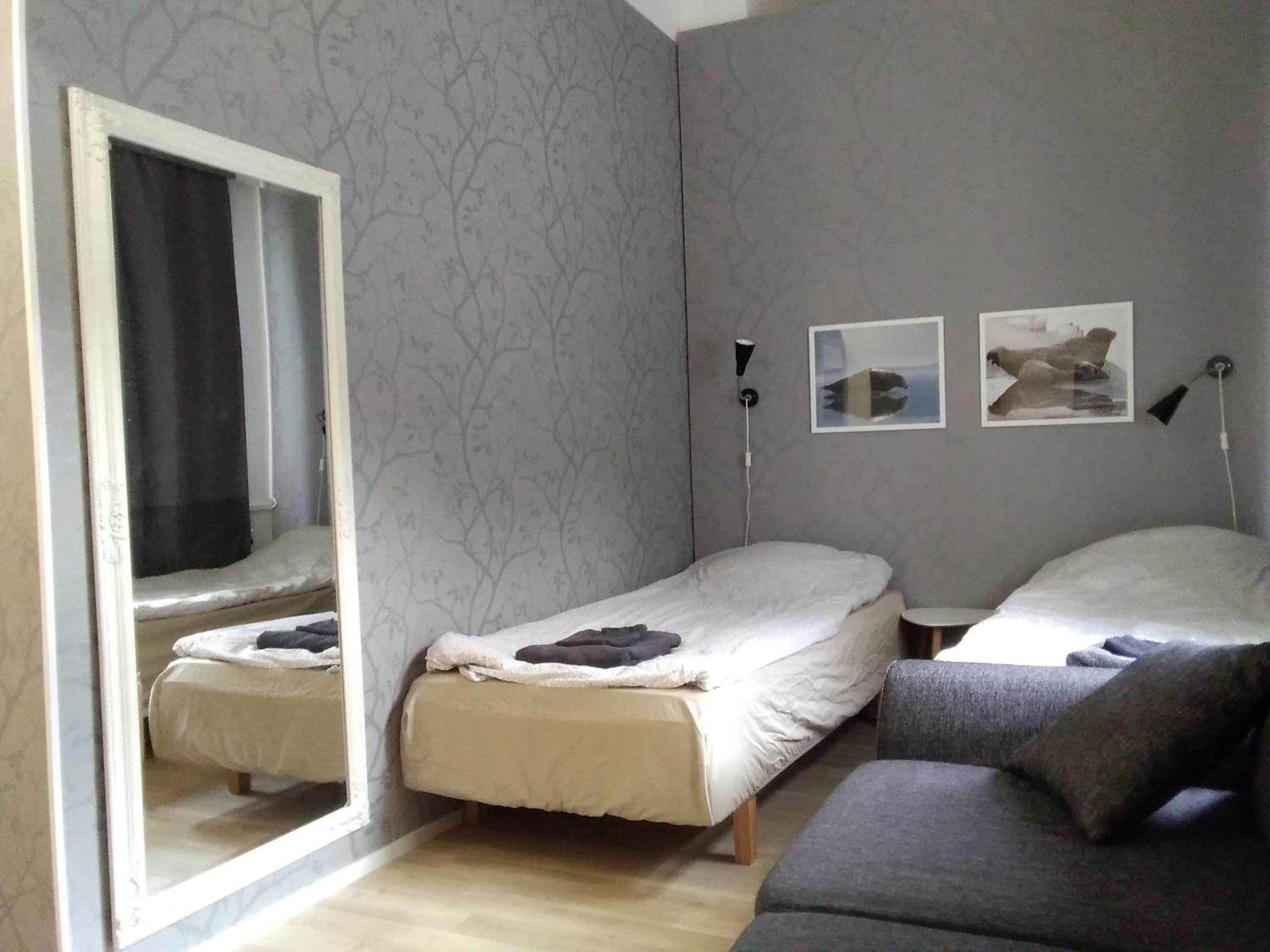 Family Room with Bathroom - Photo 2