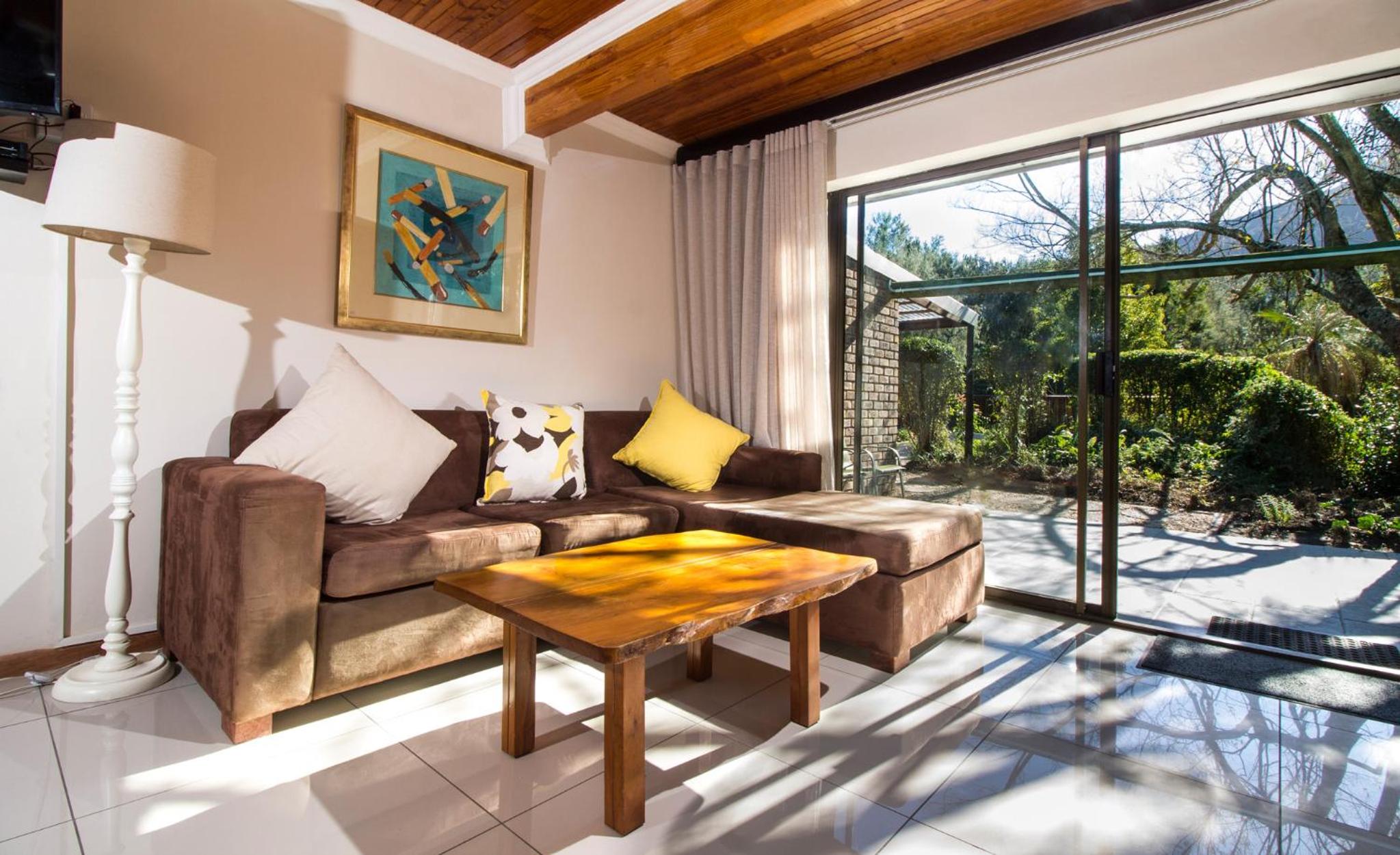 Family Room - Photo 4
