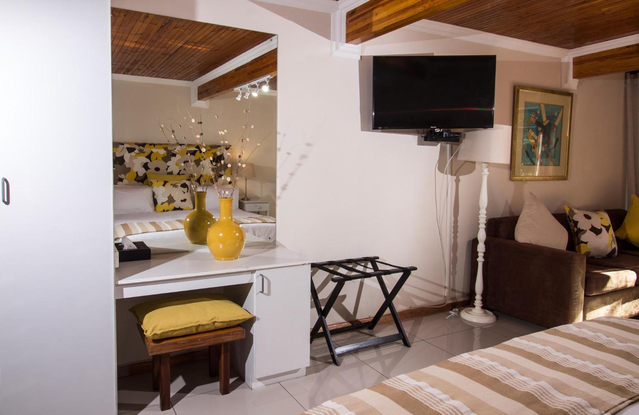 Family Room - Photo 1