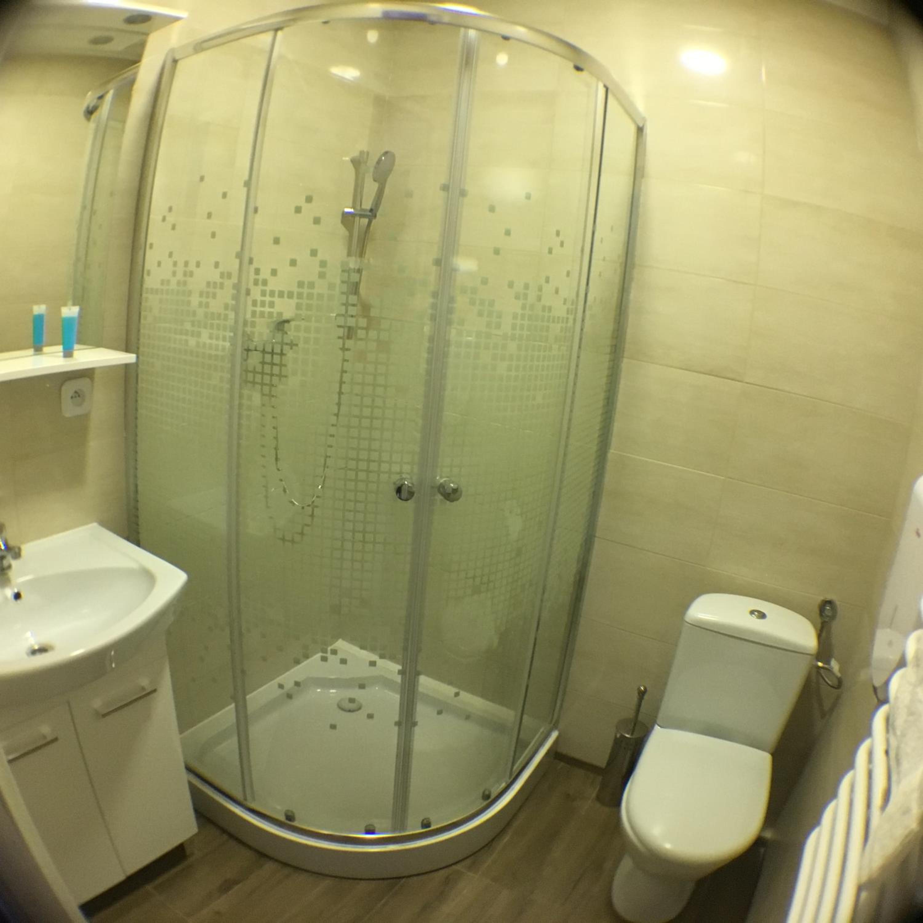 Double Room - Photo 12