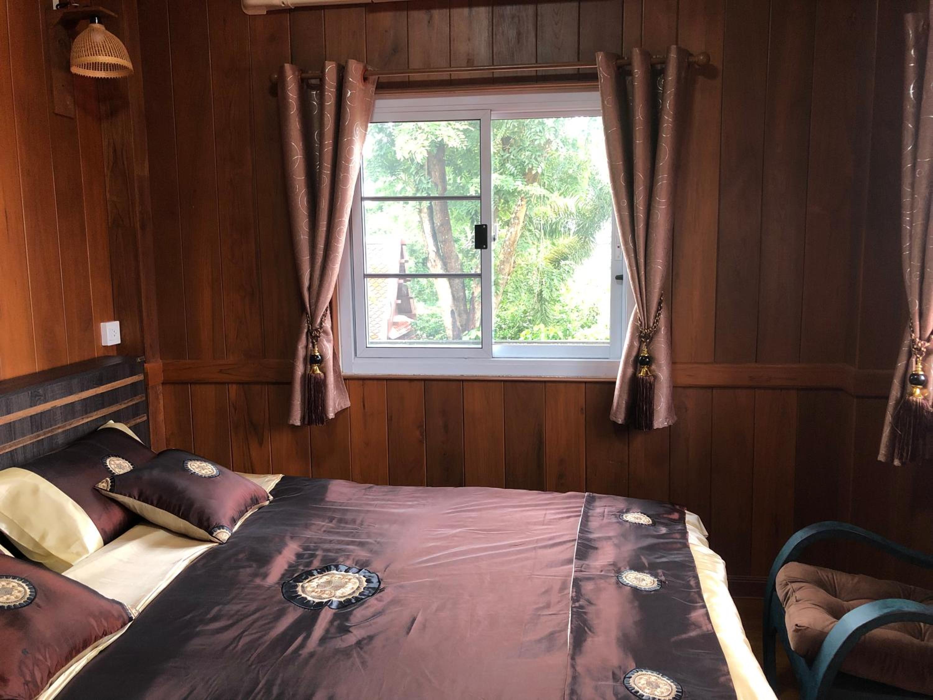 Budget Double Room - Photo 5