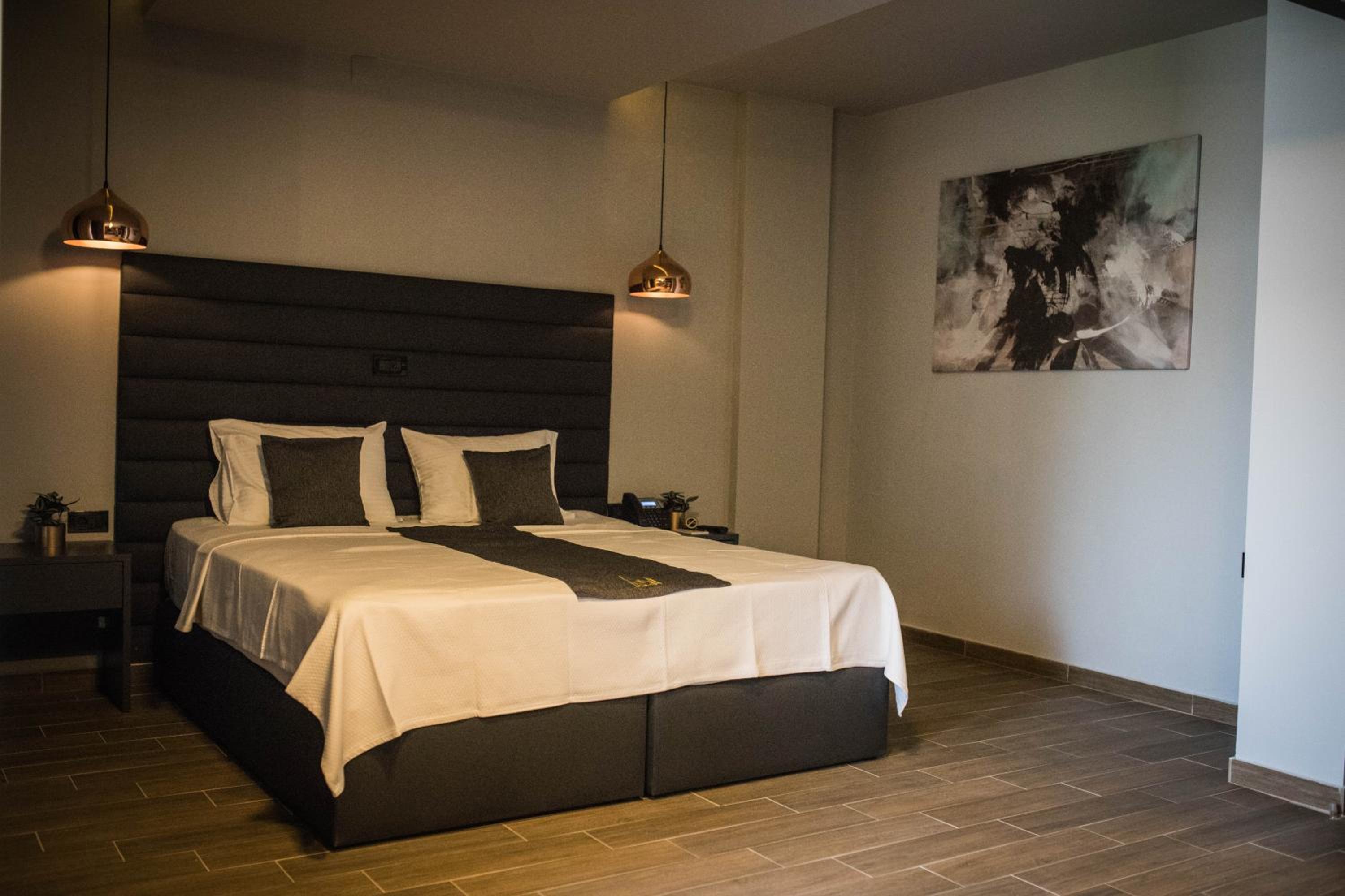 Deluxe Double Room with Balcony photo 2