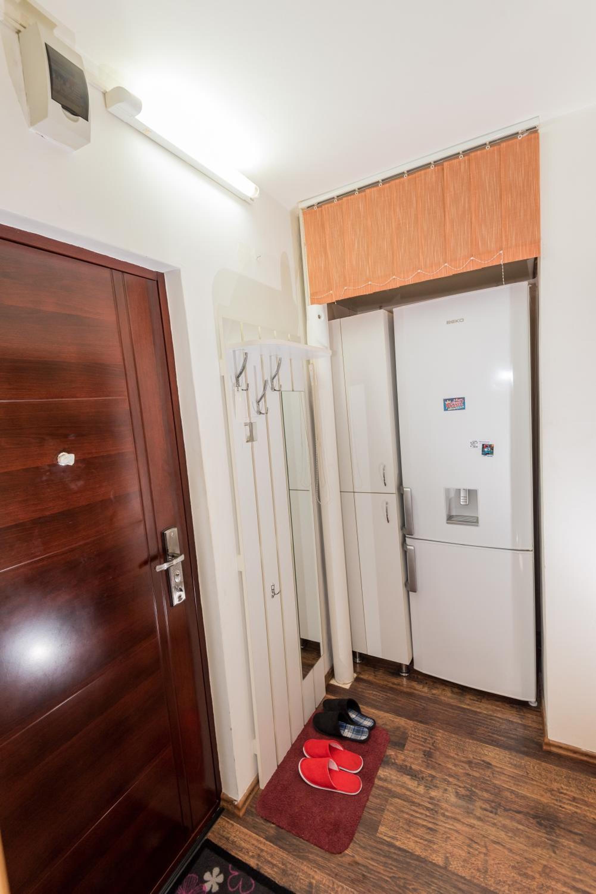 One-Bedroom Apartment photo 2