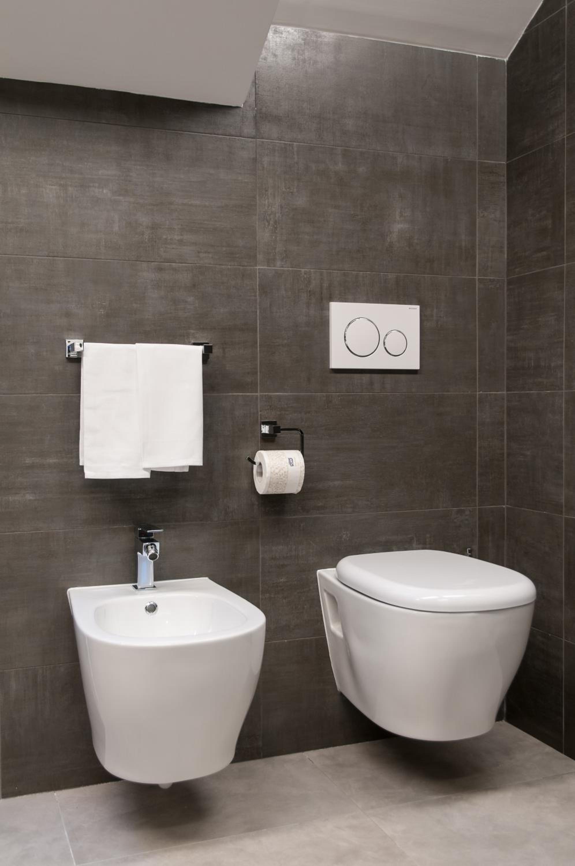 Suite - Photo 8