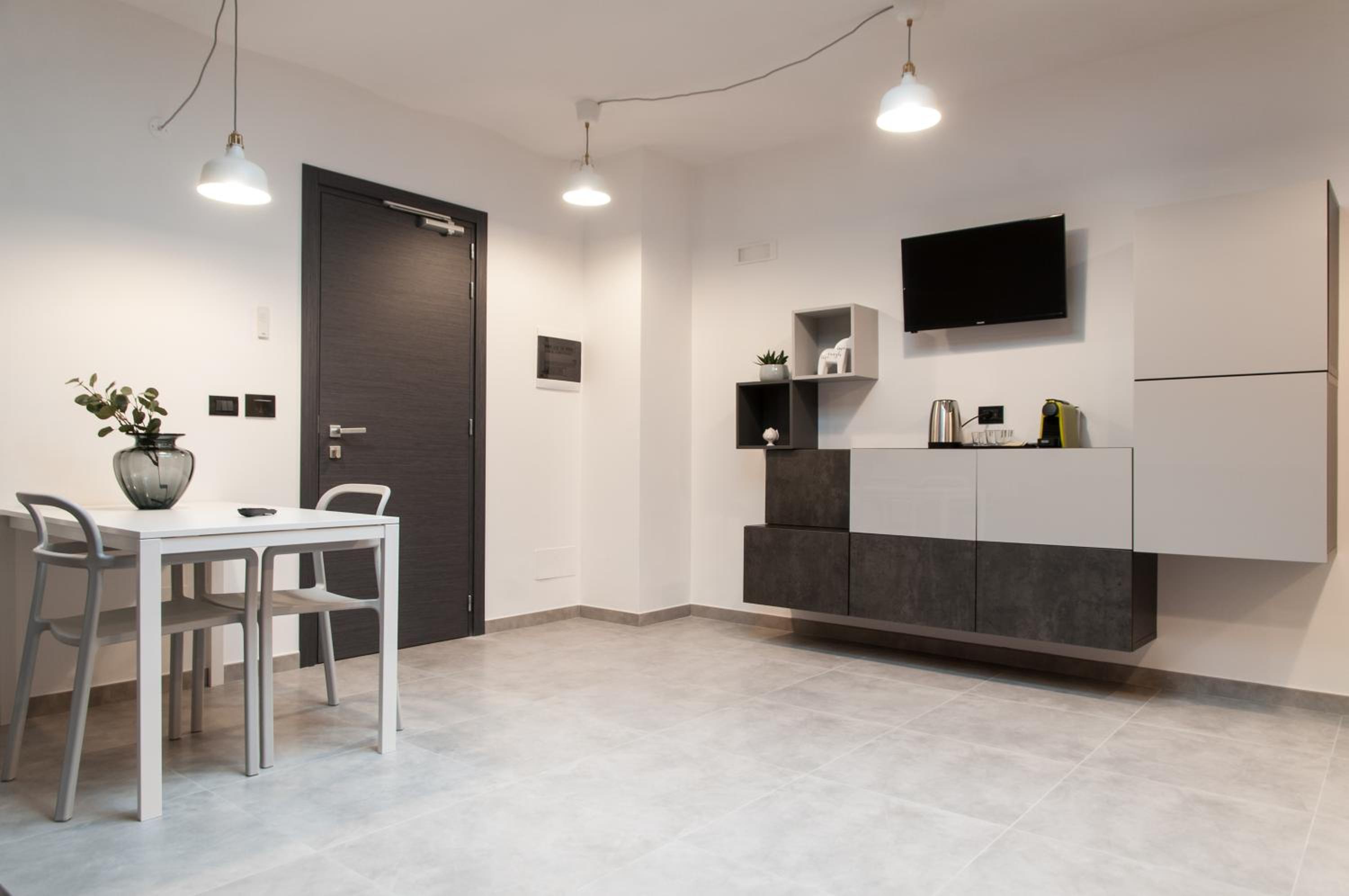 Family Suite - Photo 7