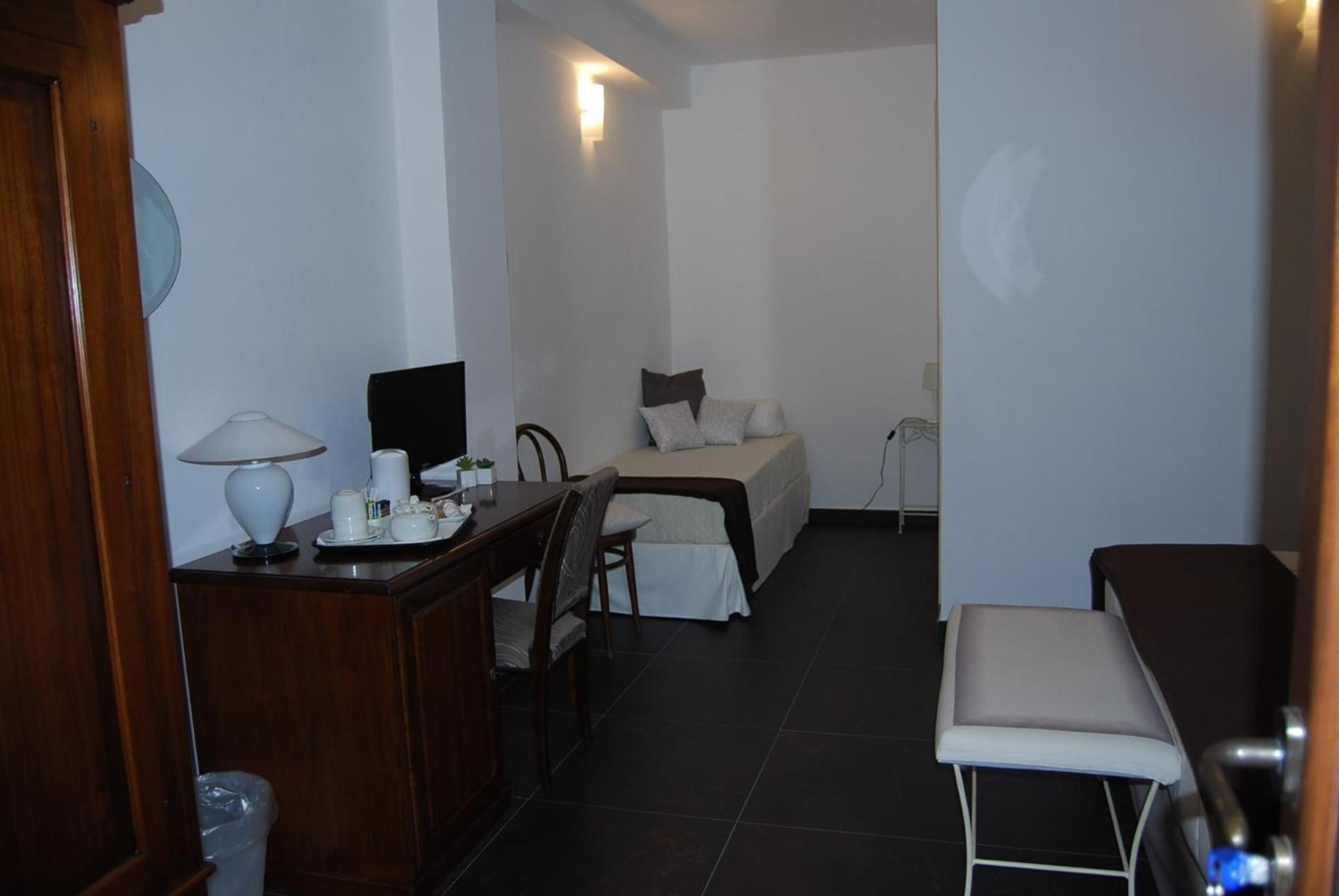 Triple Room photo 3