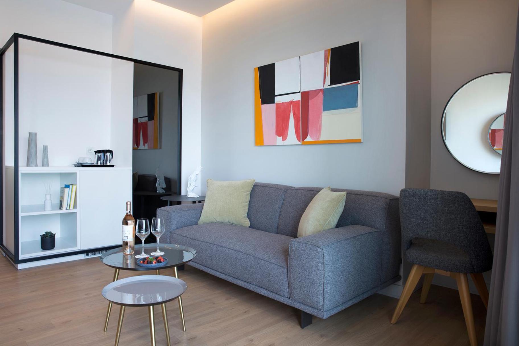Suite with Sea View thumbnail 5