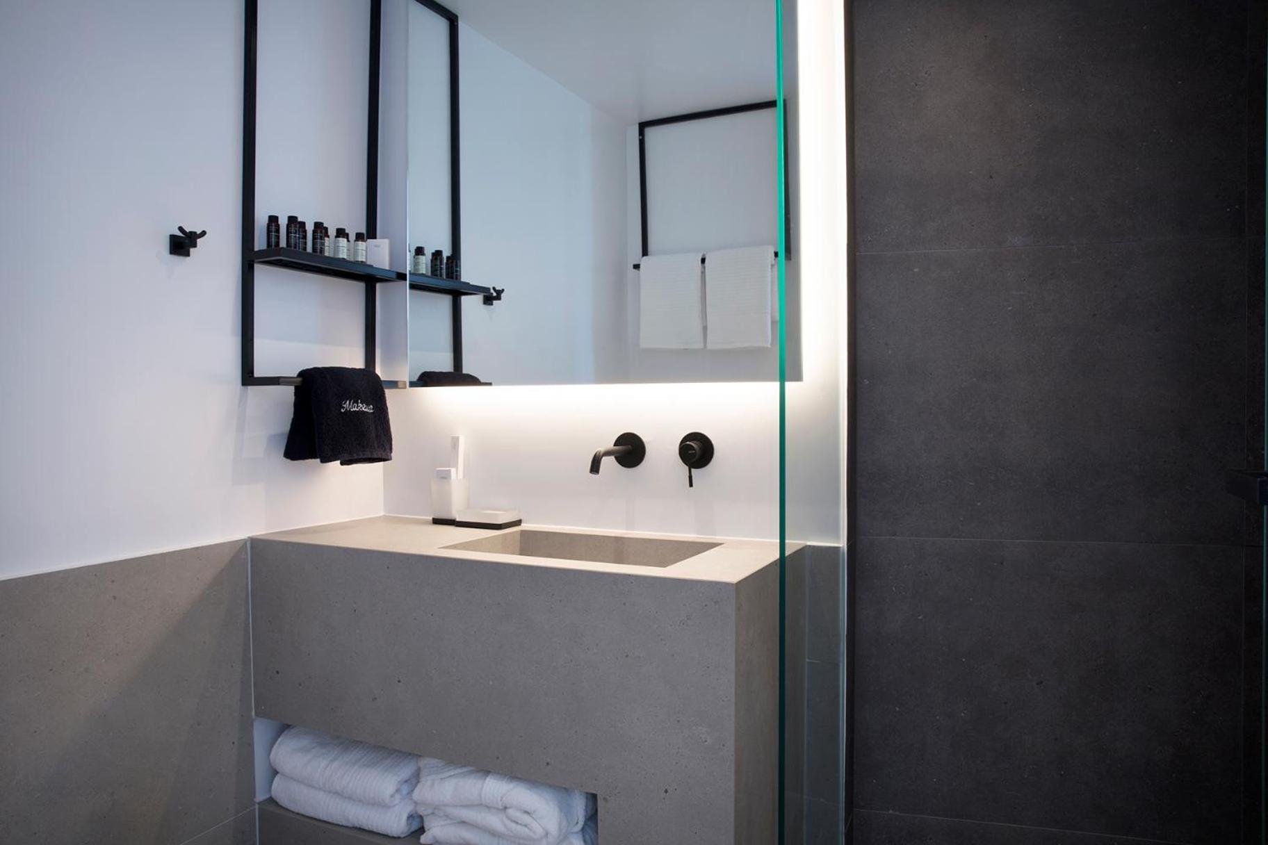 Suite with Sea View