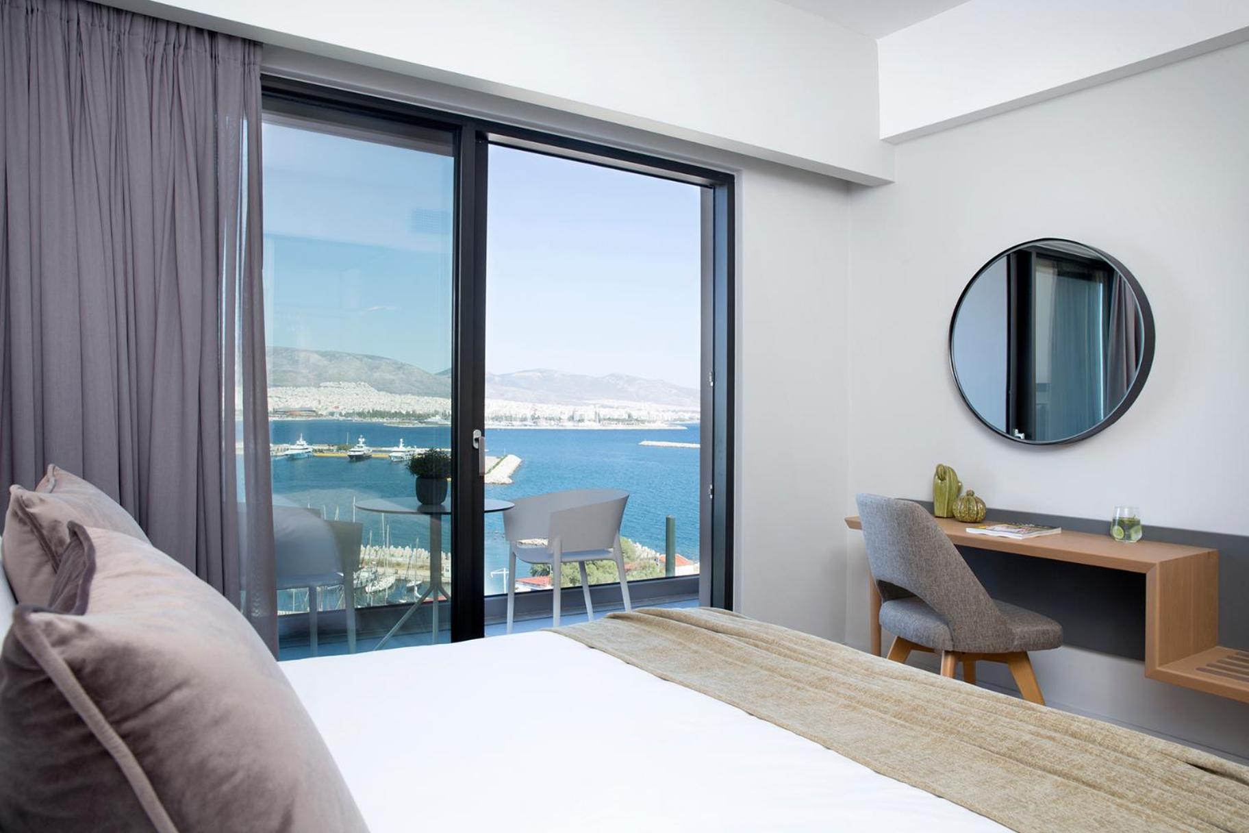 Queen Room with Sea View