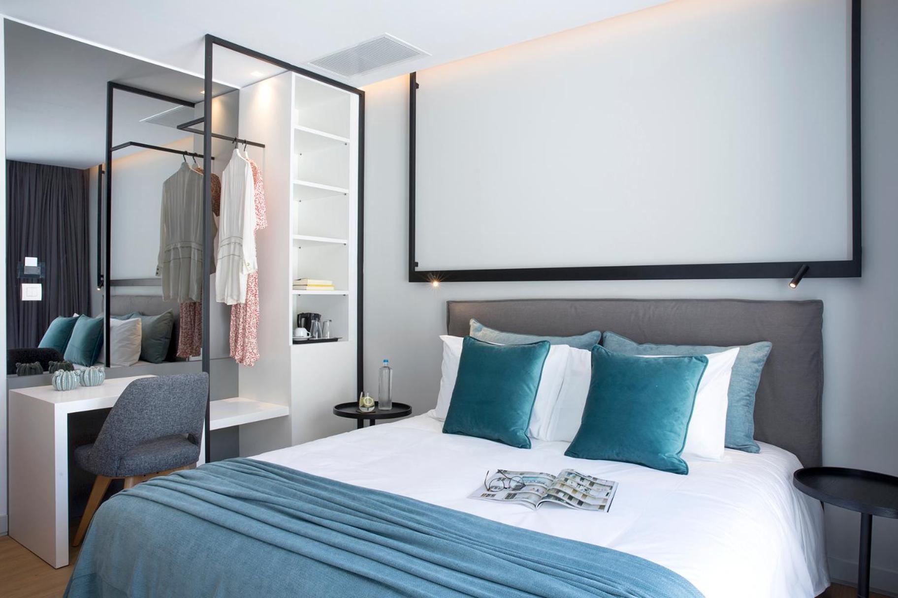 Small Double Room thumbnail 5