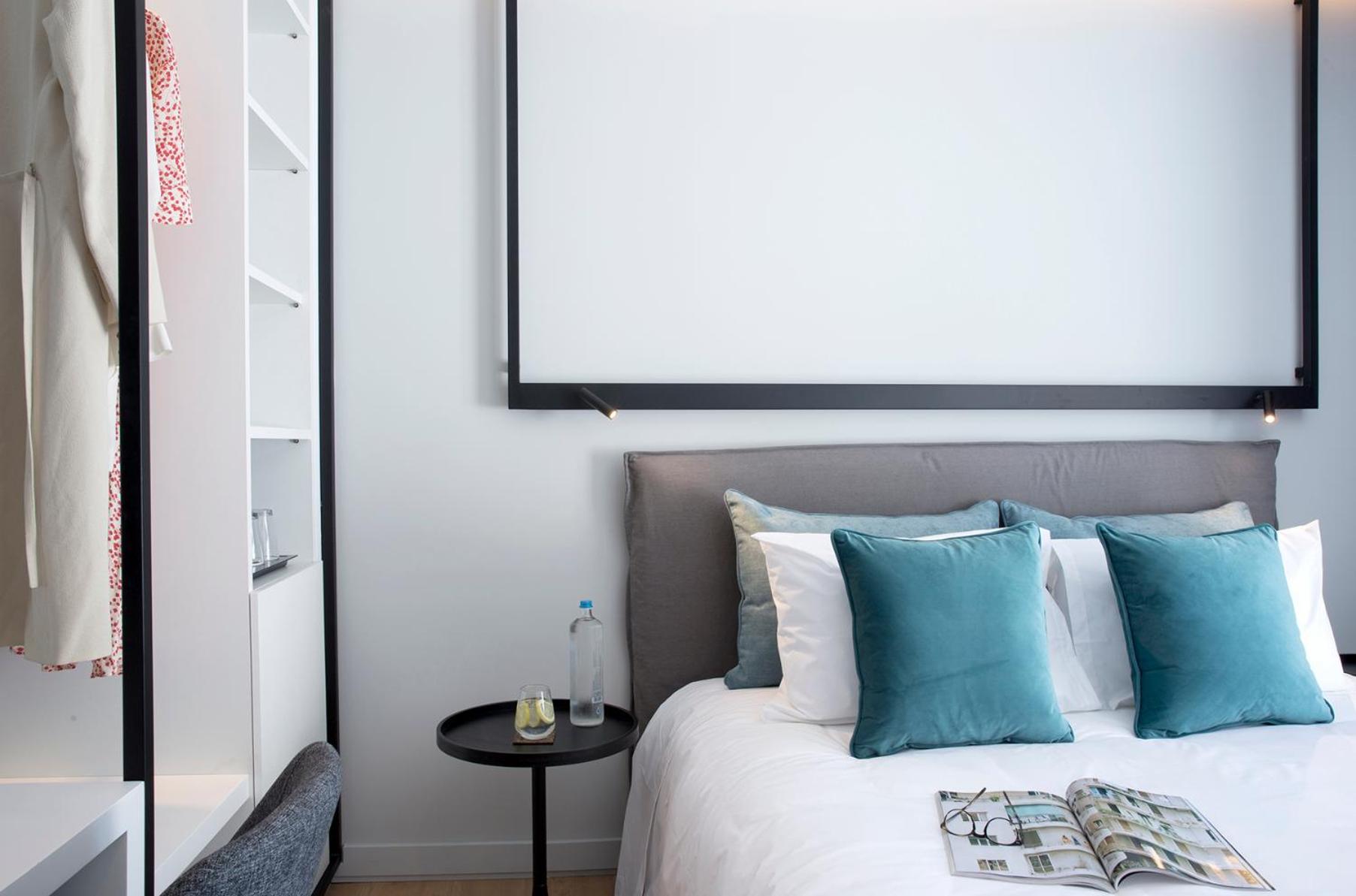 Small Double Room thumbnail 6