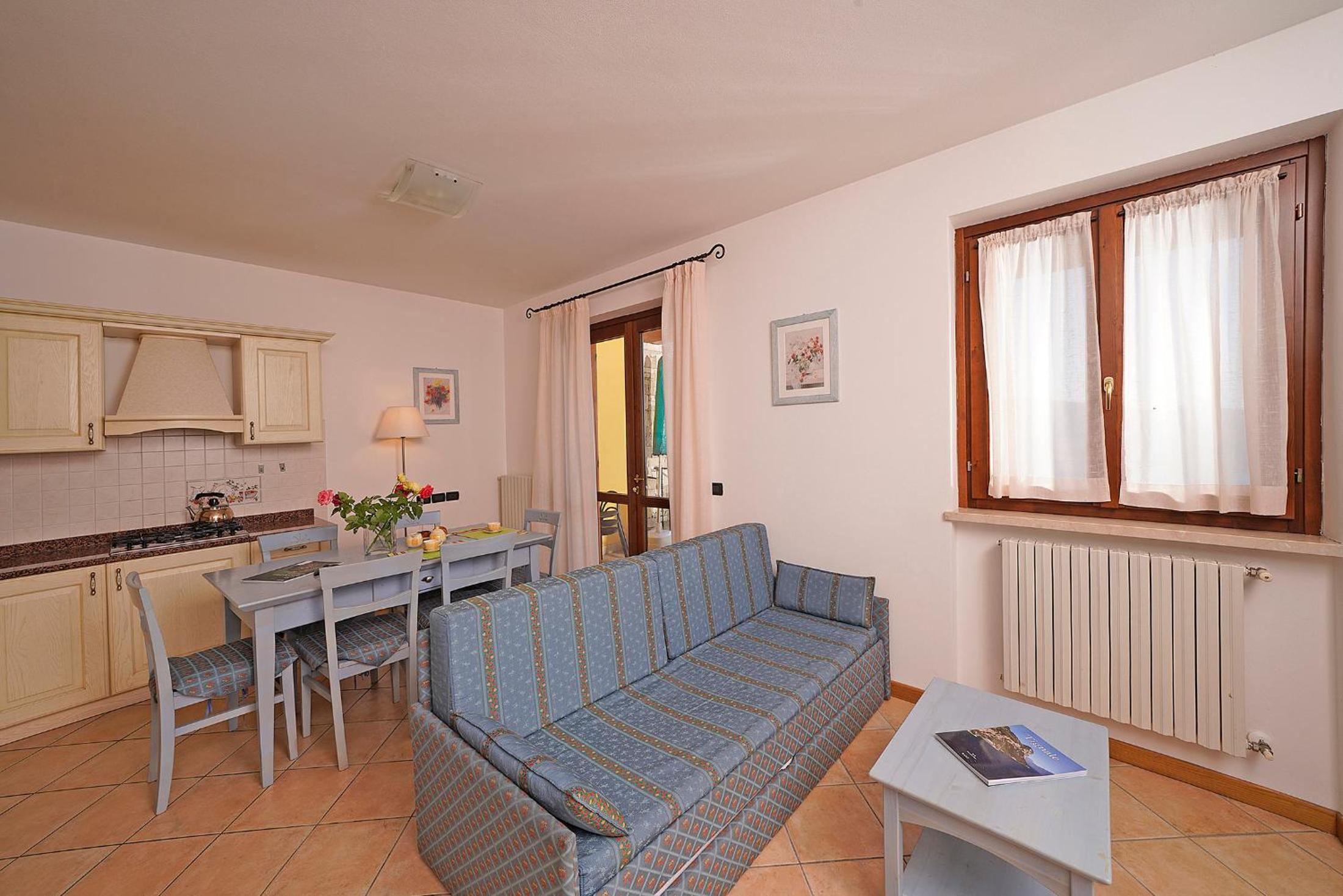 Superior One-Bedroom Apartment with Lake View