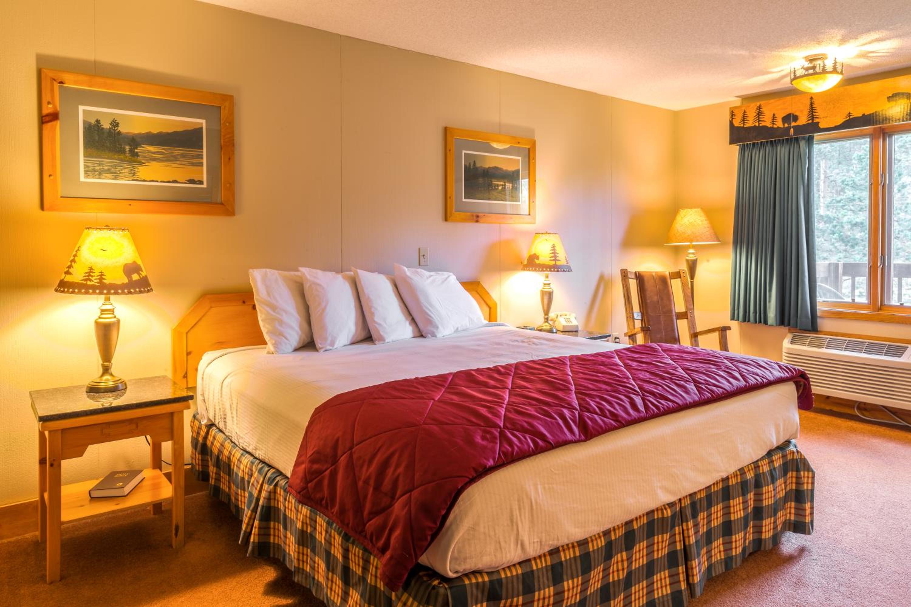 King Room with Balcony photo 1