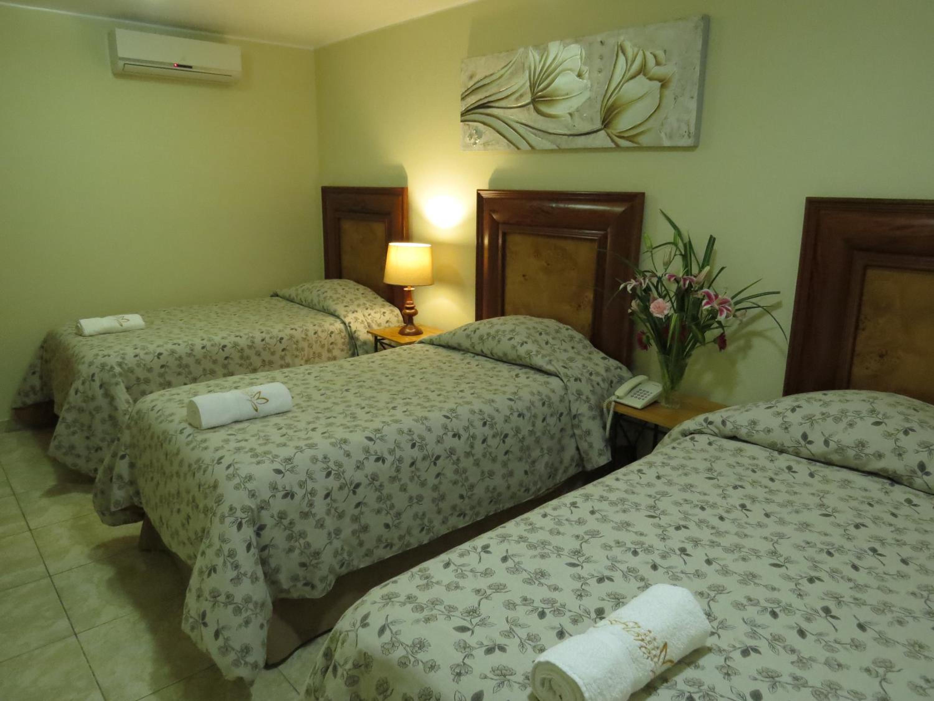 Double Room with Two Double Beds photo 3